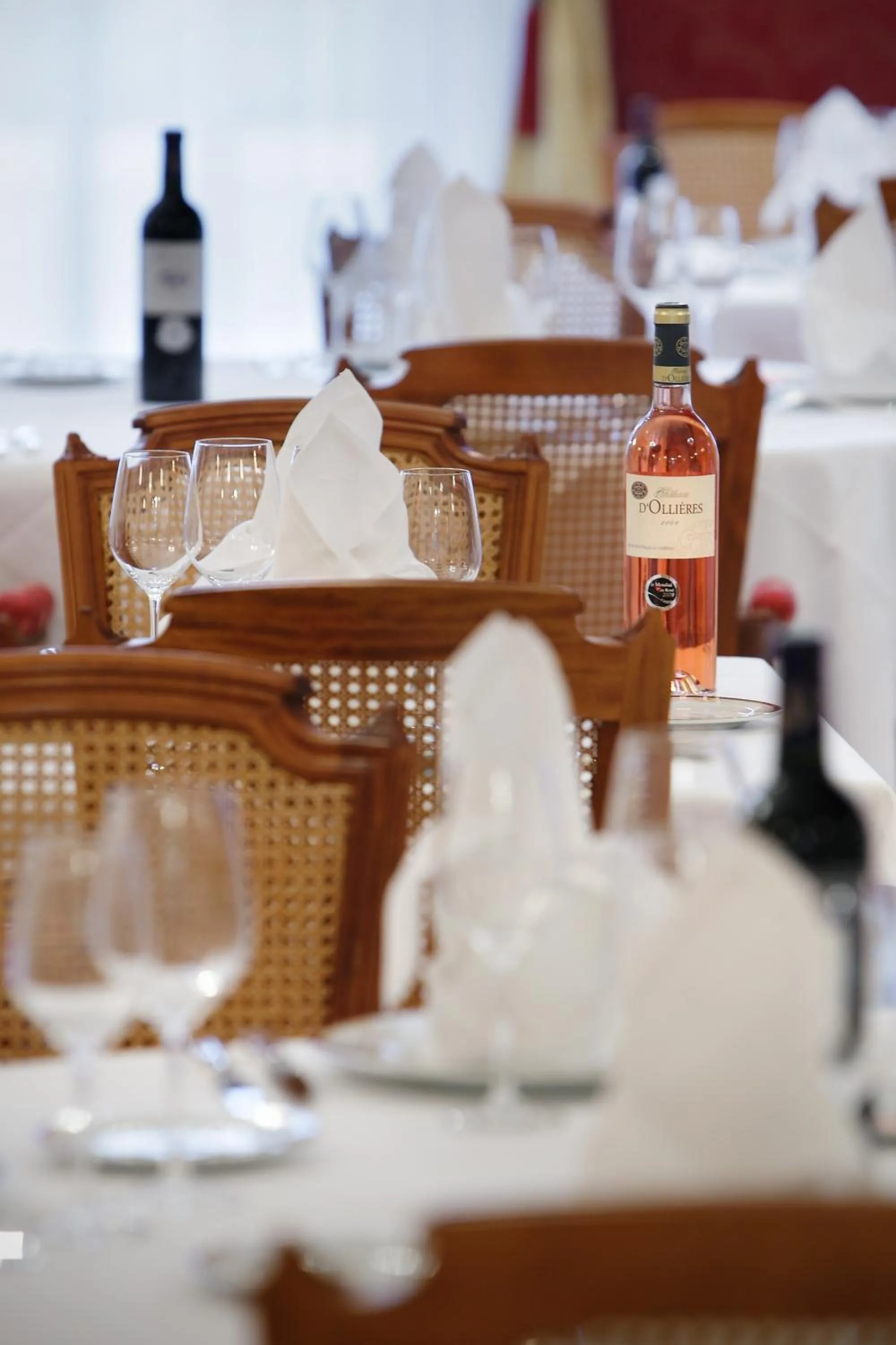 Restaurant/places to eat in Médicis Home Puteaux