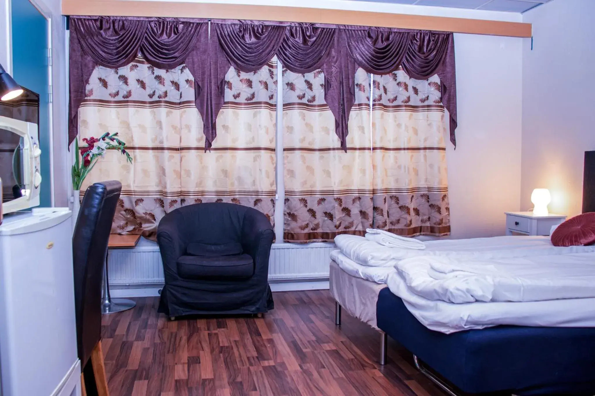 Standard Double Room in Euroway Hotel Standard Double Room in Euroway Hotel