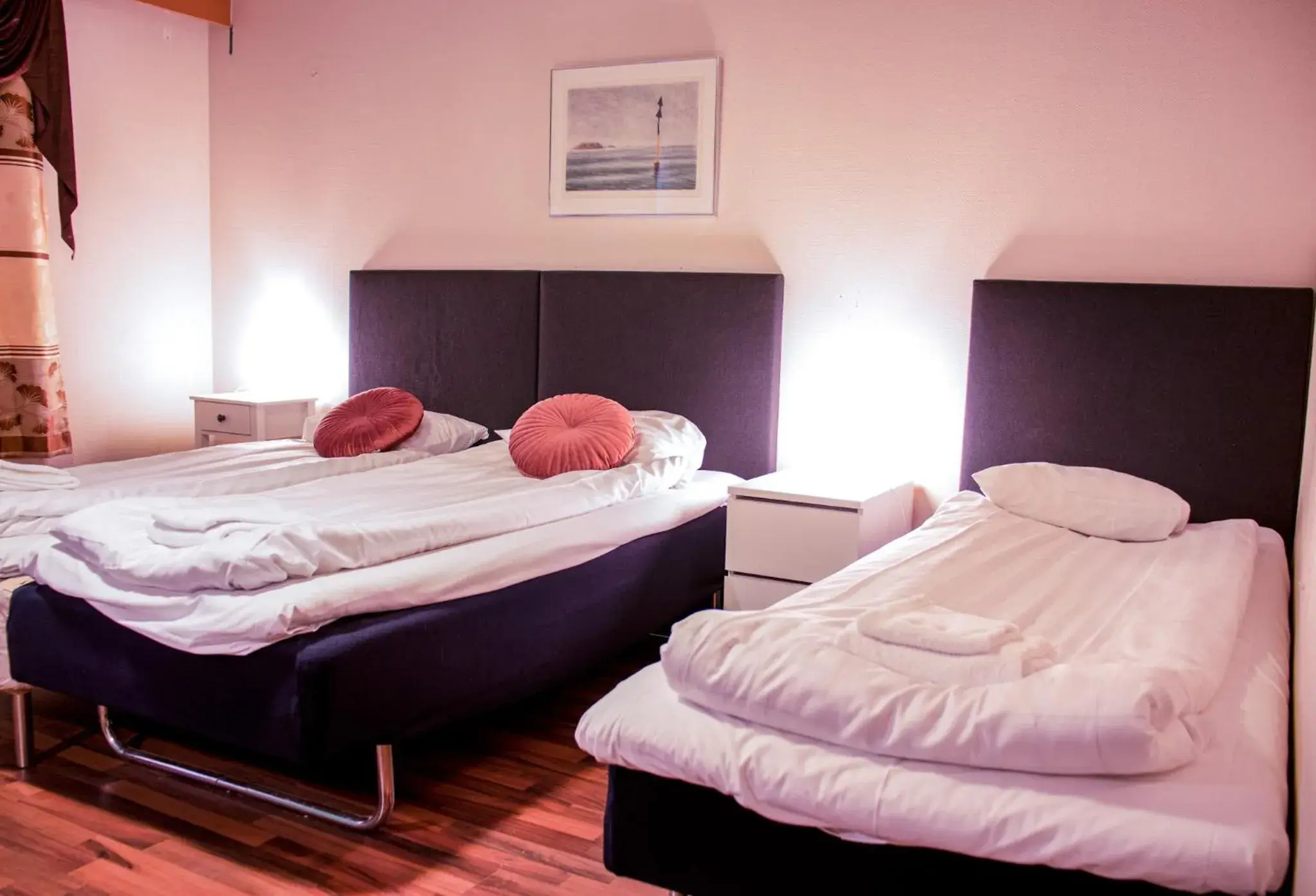 Family Room (2 Adults + 1 Child) in Euroway Hotel Family Room (2 Adults + 1 Child) in Euroway Hotel