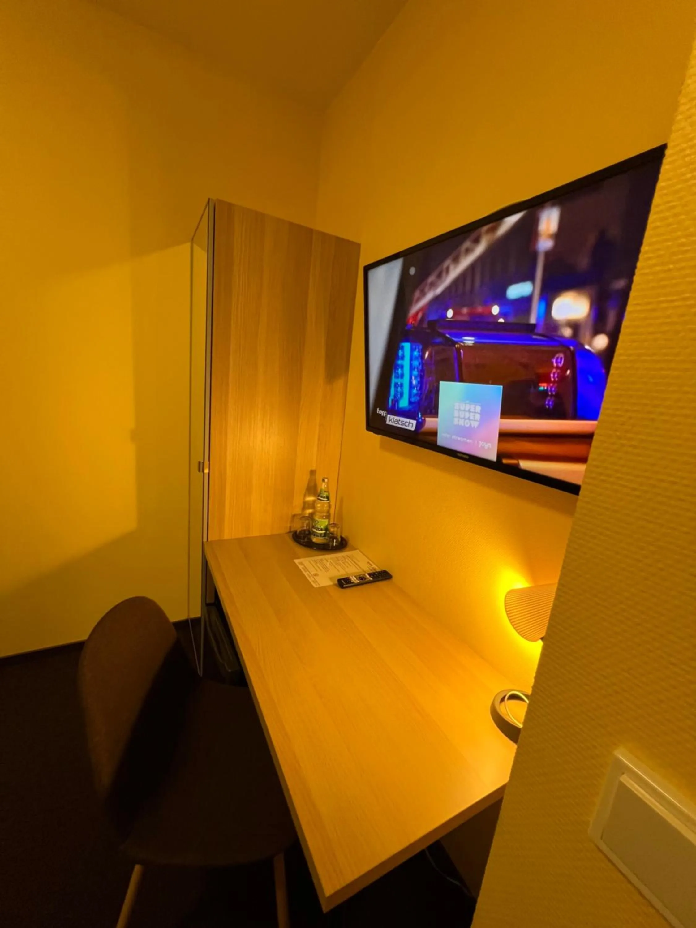 TV and multimedia in Hotel Residenz Stockstadt