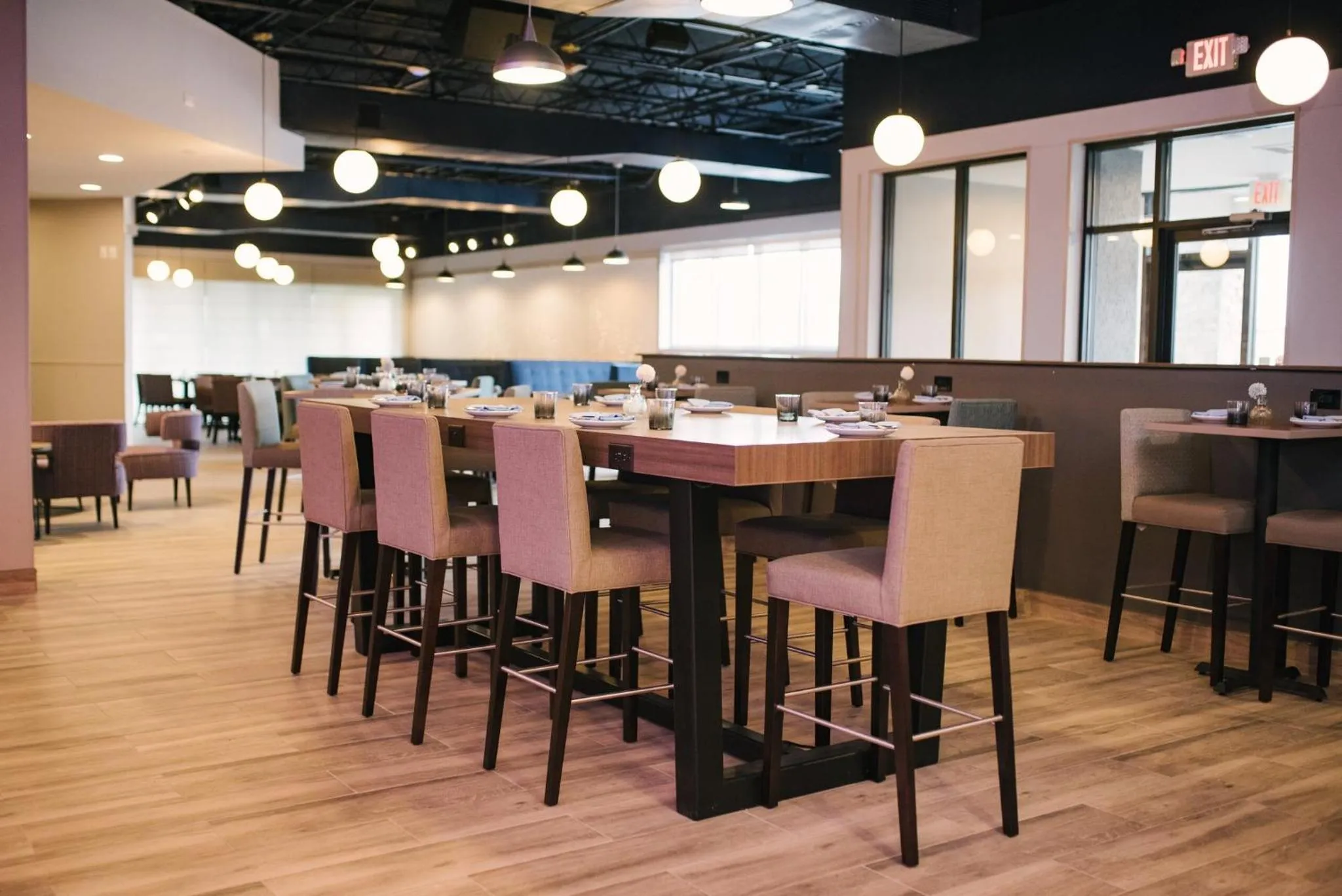 Restaurant/places to eat in Holiday Inn Philadelphia-Cherry Hill by IHG