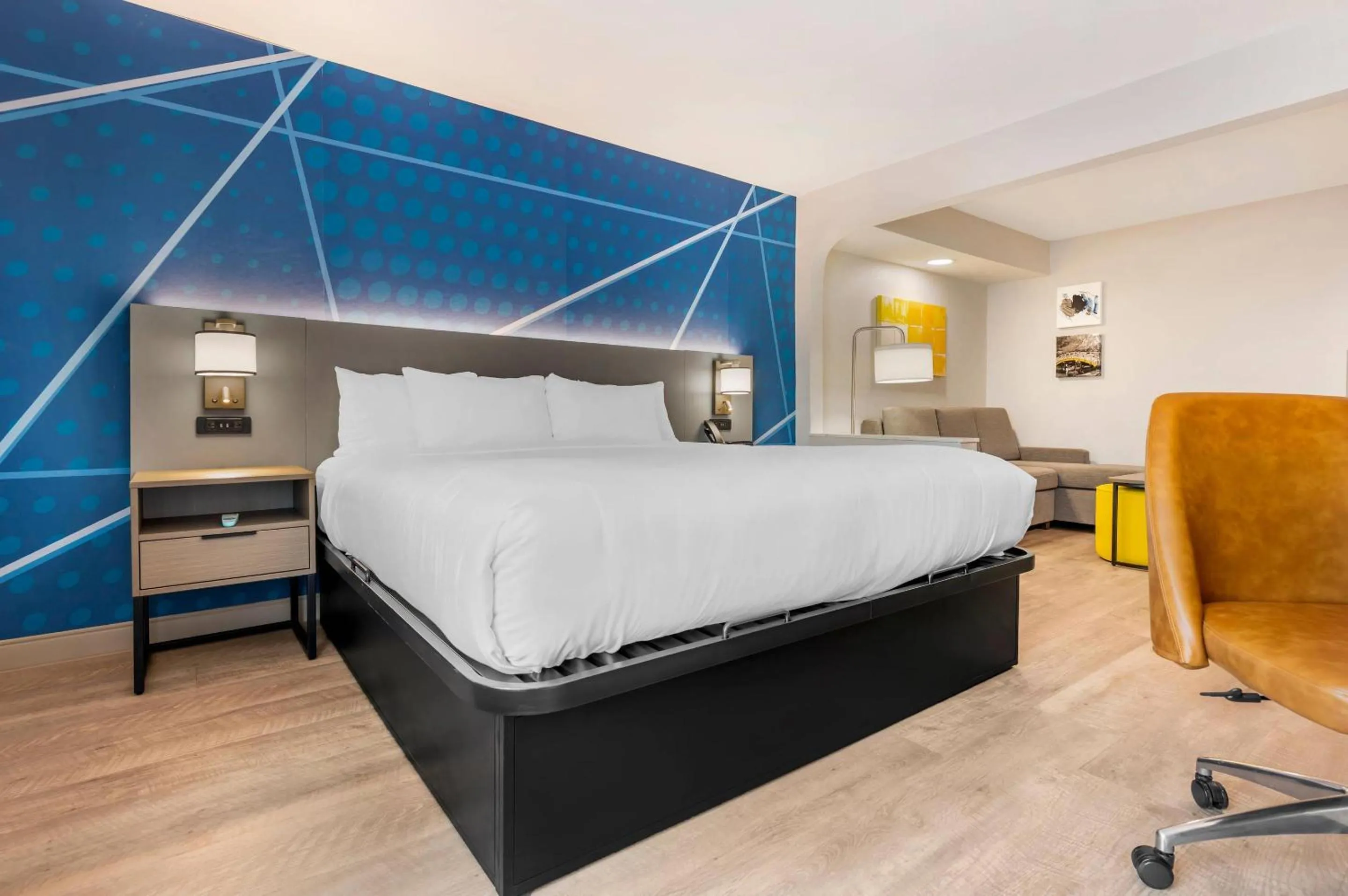 Bedroom, Bed in Comfort Inn & Suites