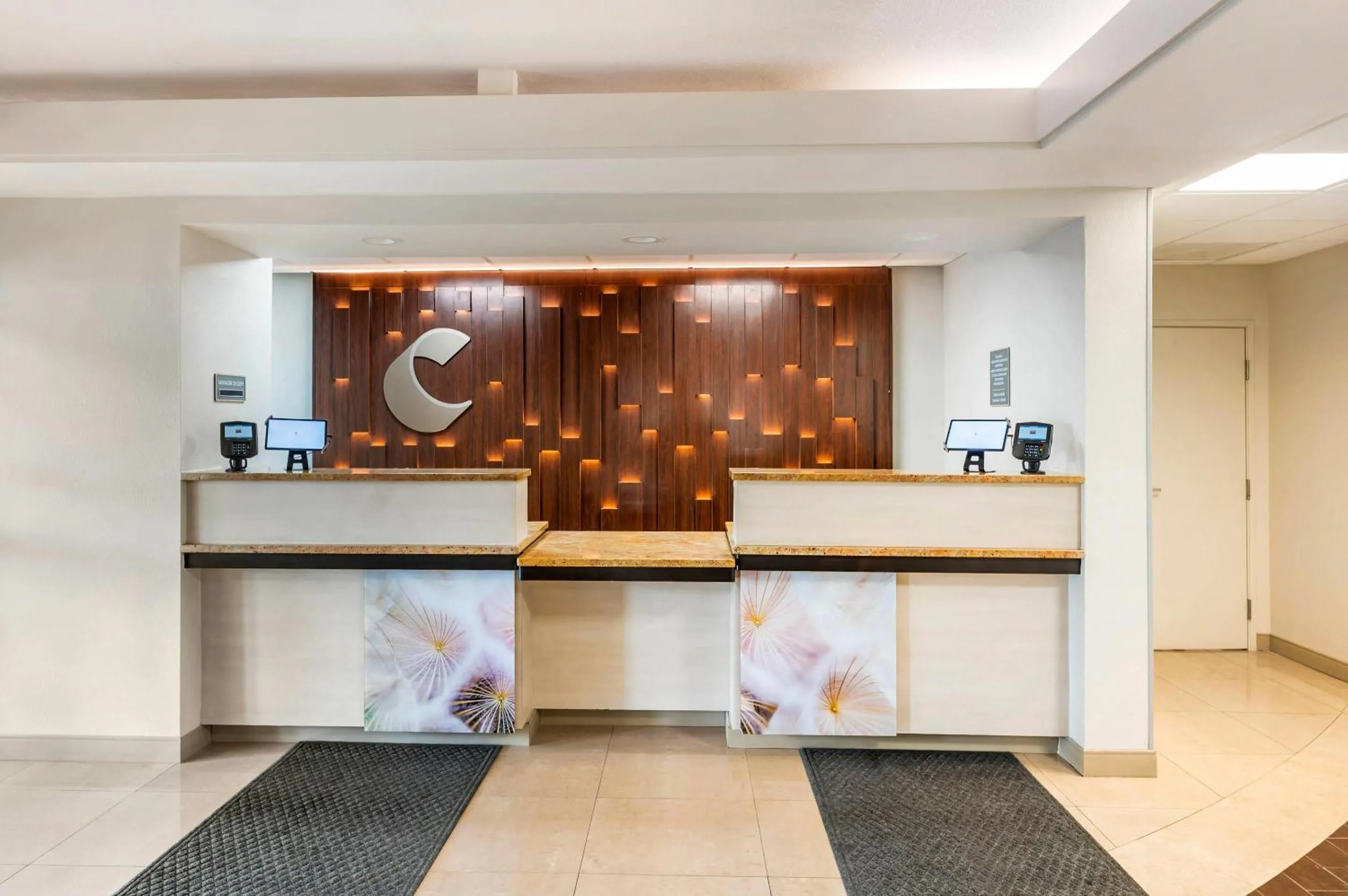 Lobby or reception in Comfort Inn & Suites