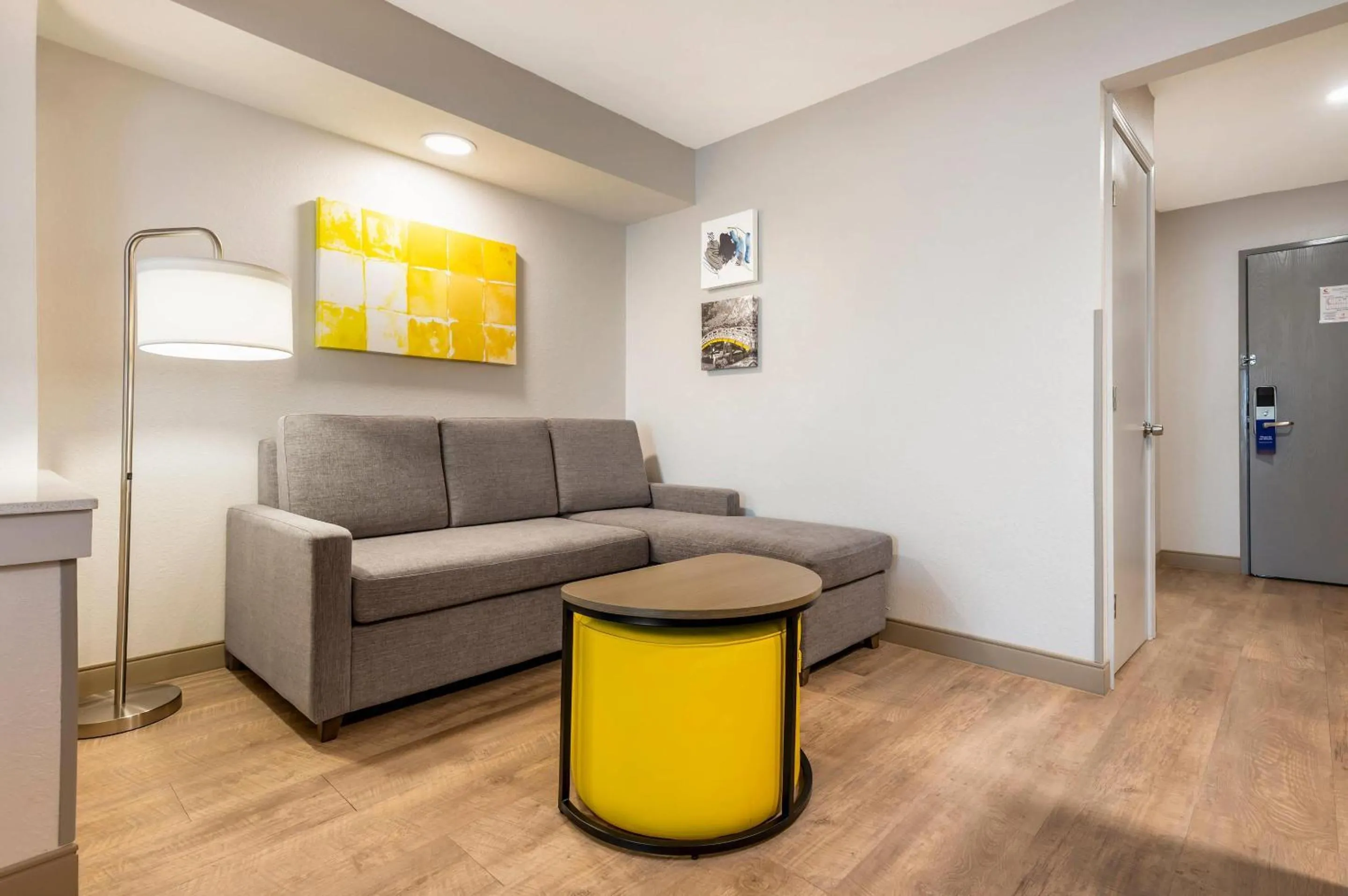 Bedroom in Comfort Inn & Suites