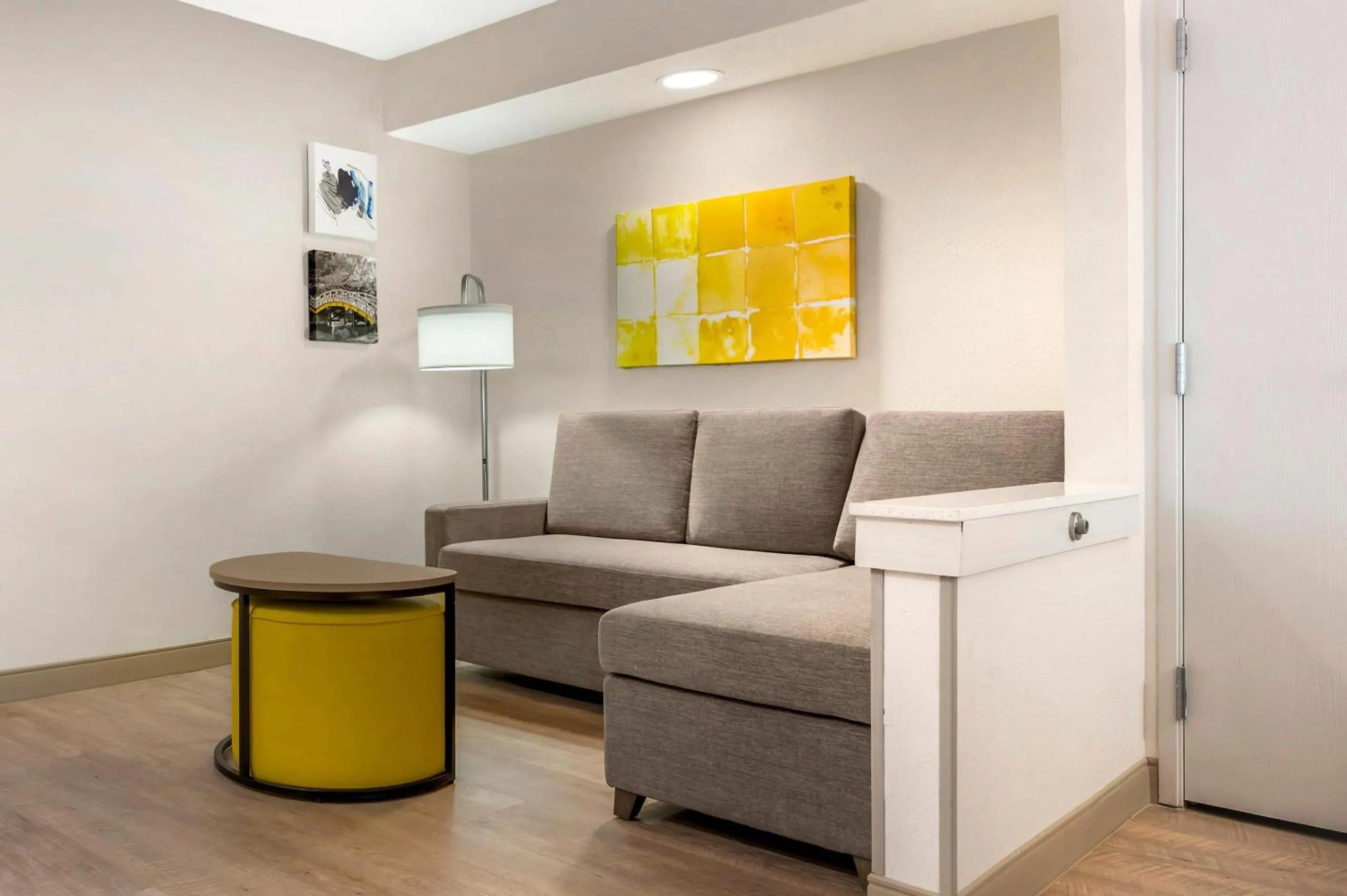 Bedroom in Comfort Inn & Suites