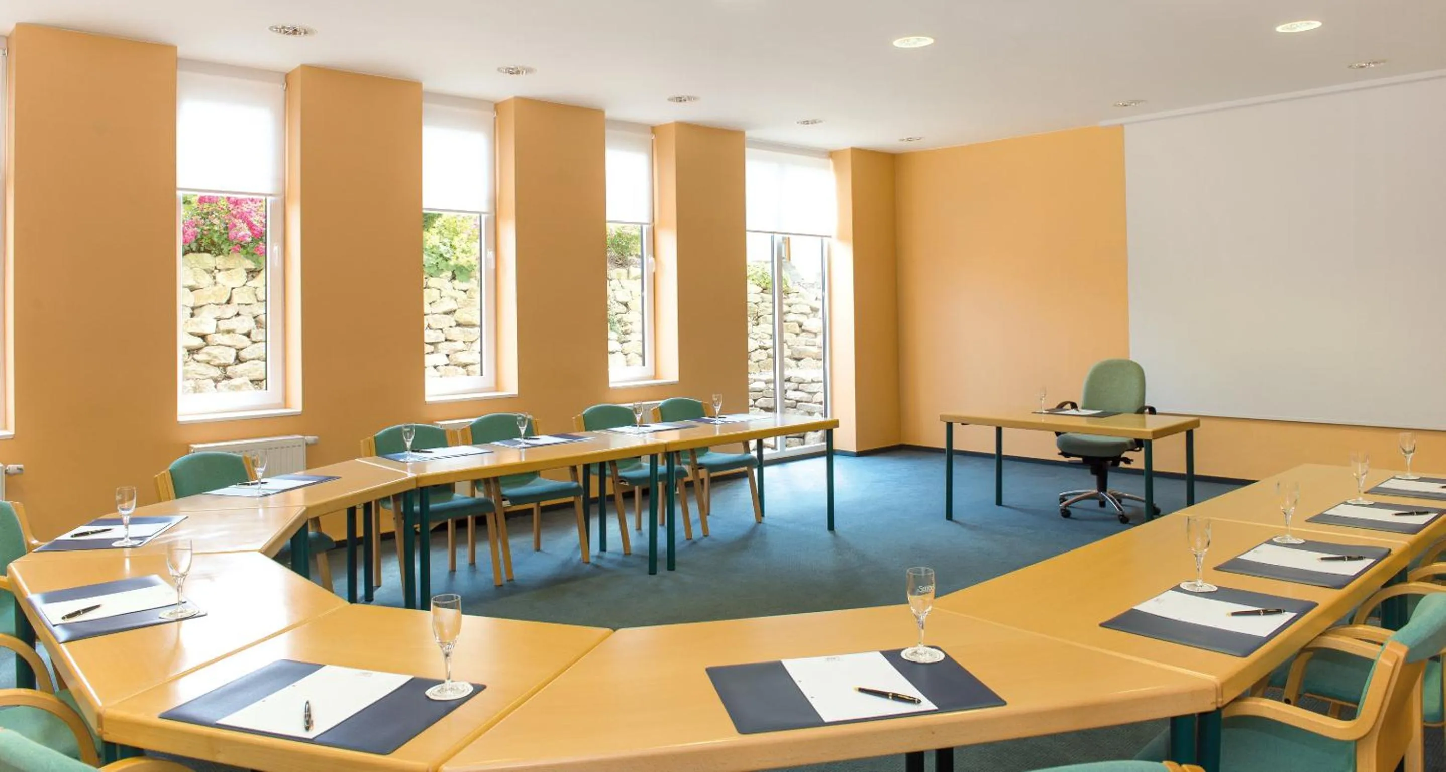 Meeting/conference room in Victor's Seehotel Weingärtner Bostalsee