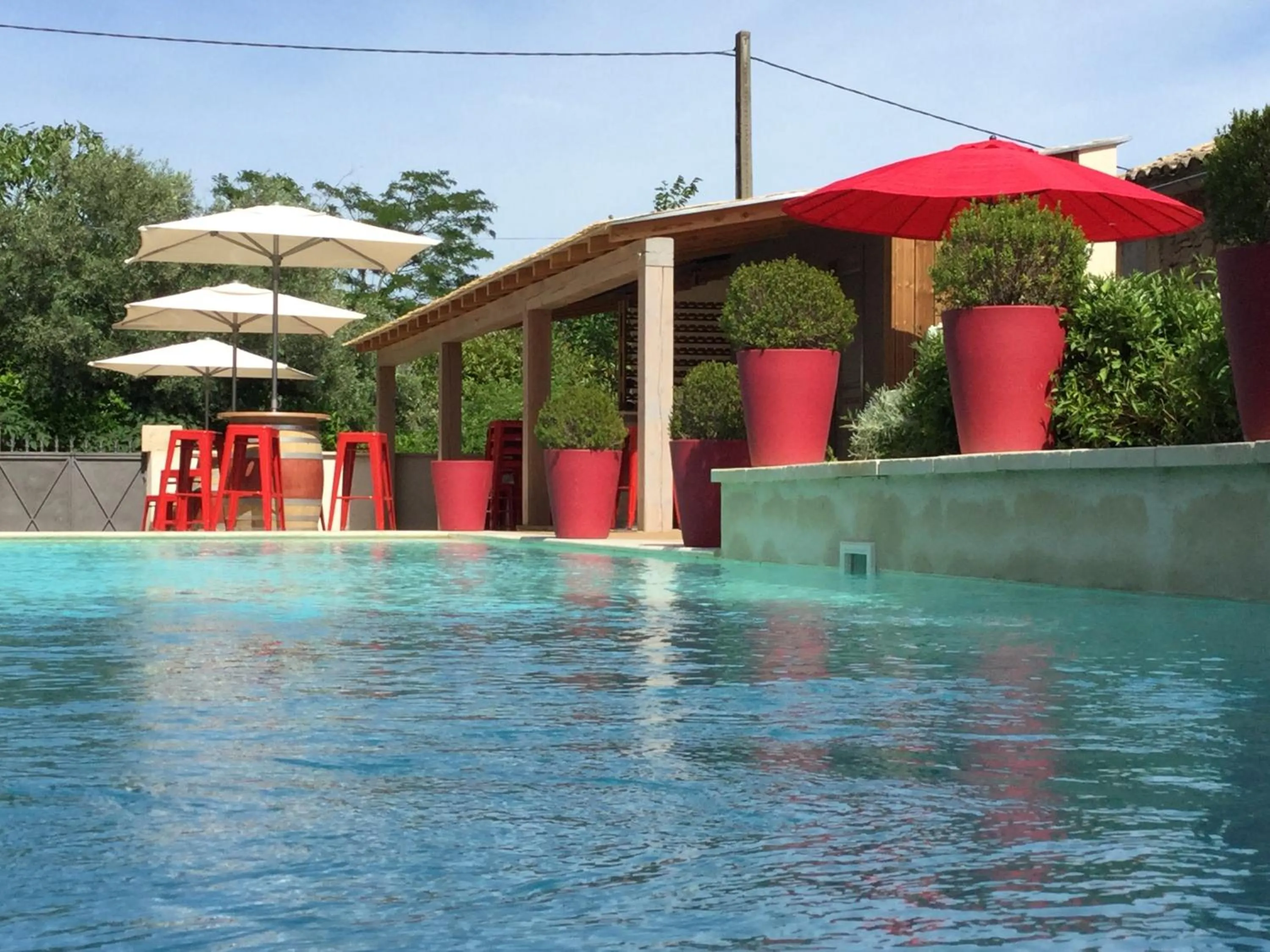 Swimming pool in Boutique Hôtel La Villa MONTESQUIEU