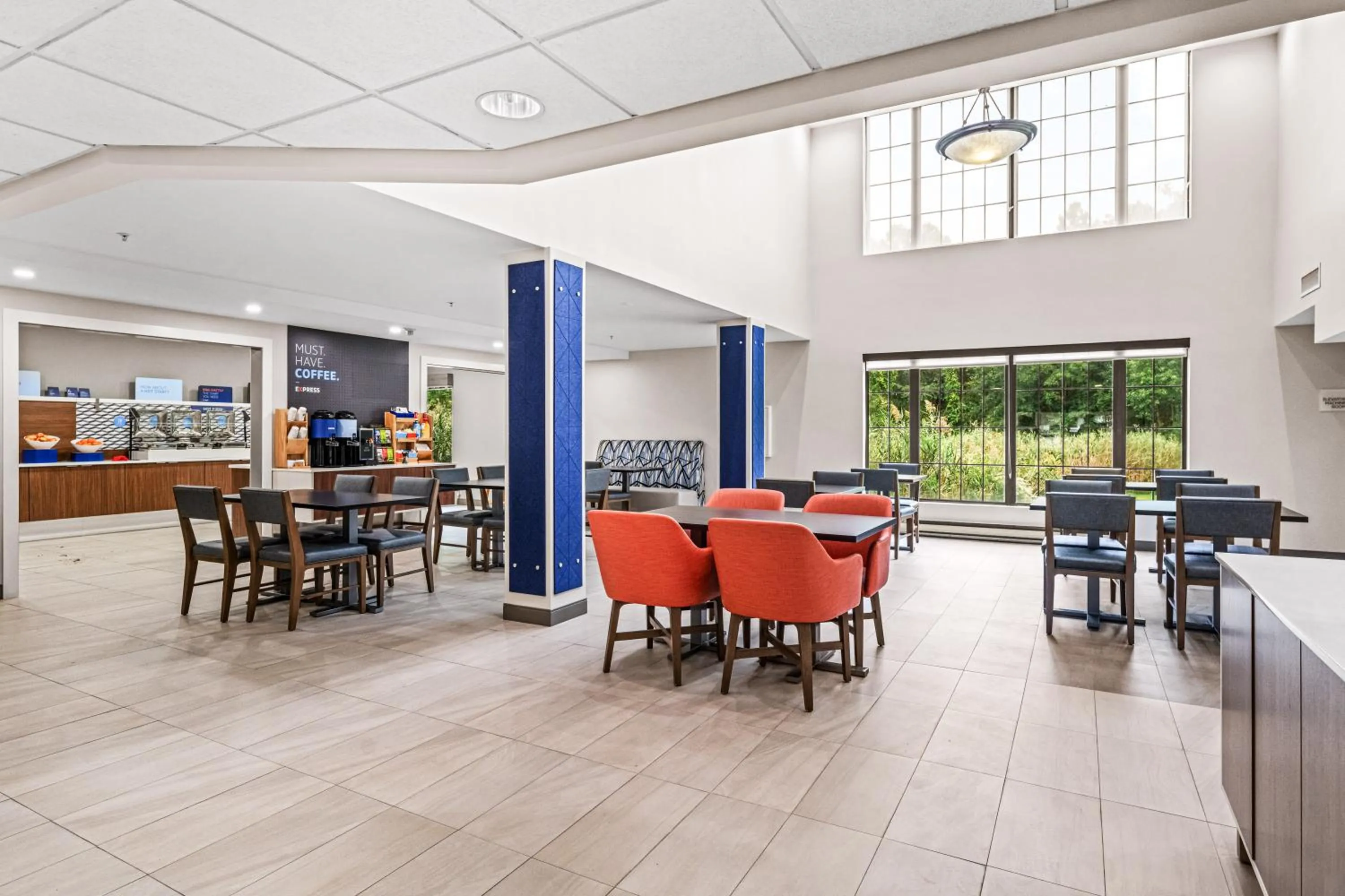 Holiday Inn Express & Suites Carneys Point - Pennsville by IHG