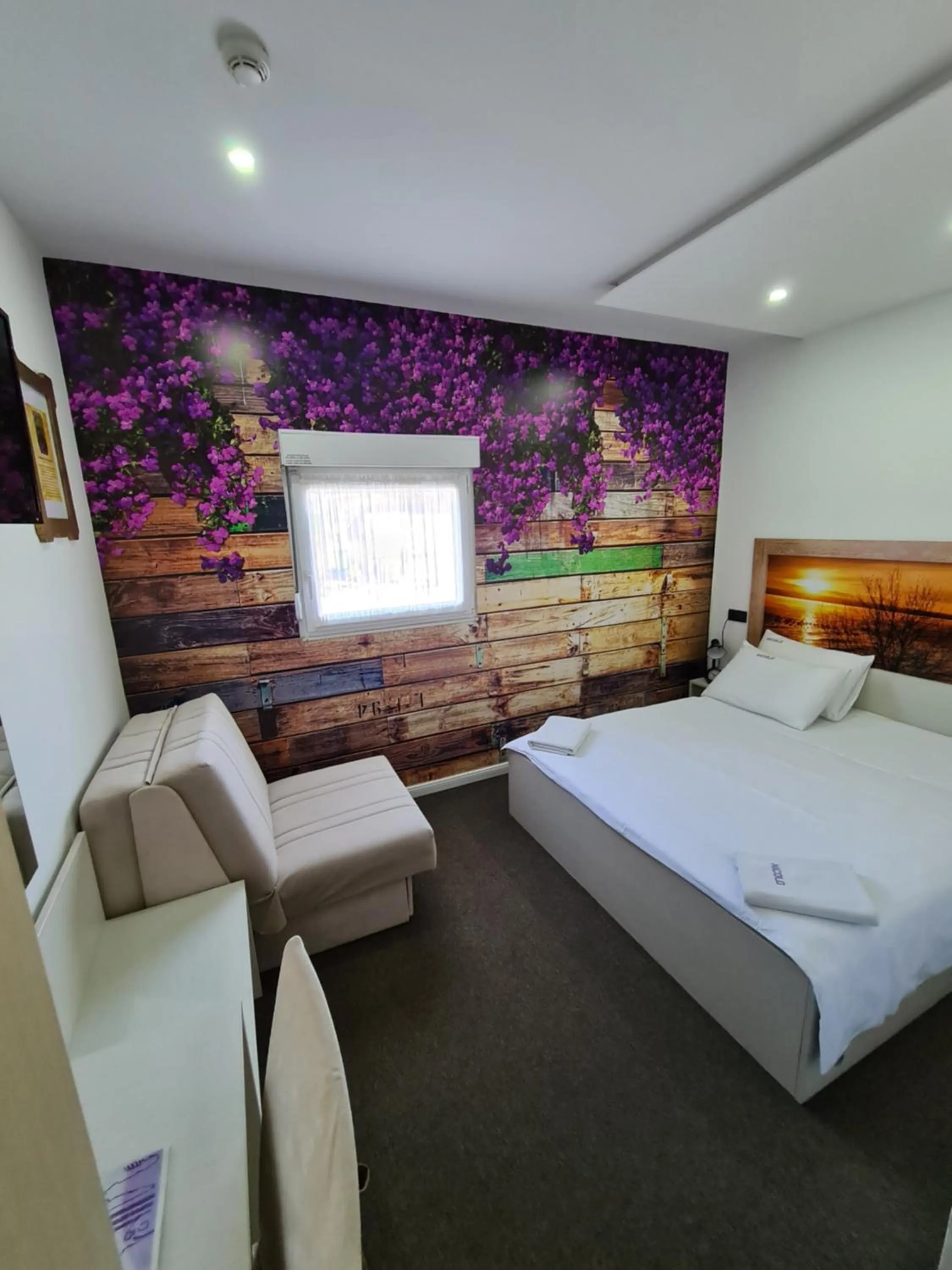 Bed in Garni Hotel & Spa Nicolo