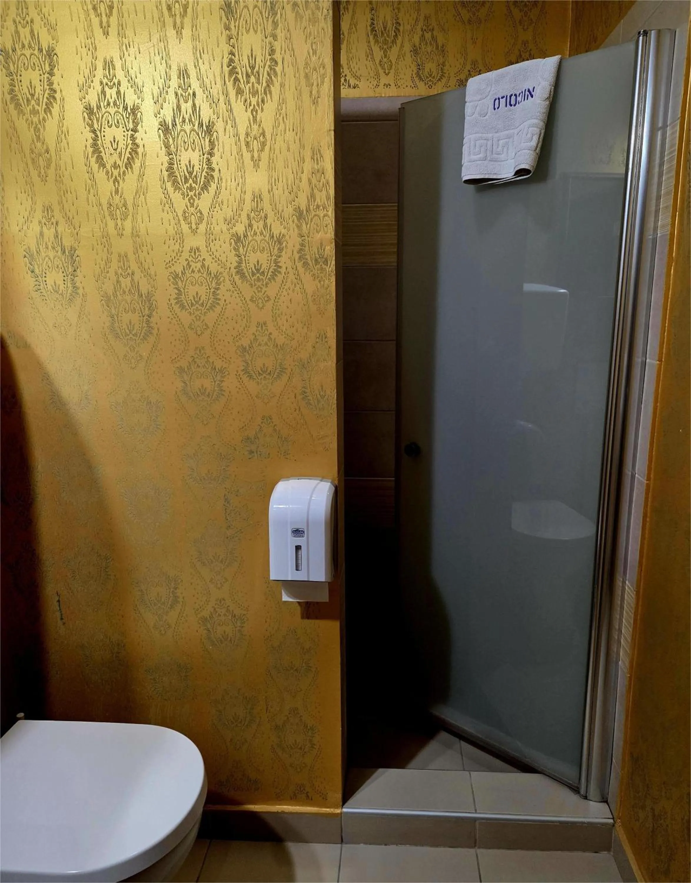 Shower in Garni Hotel & Spa Nicolo