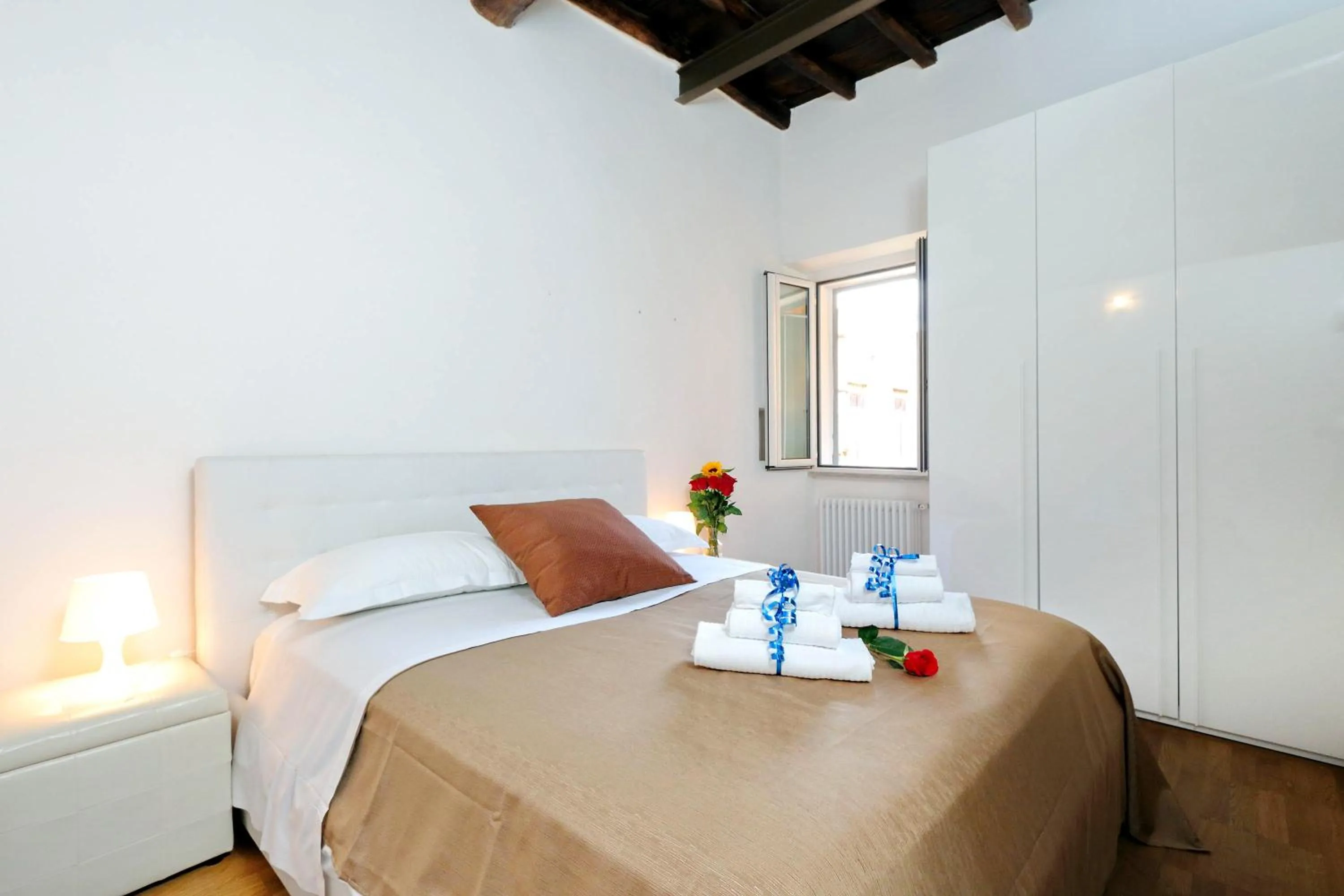 Bed in Pantheon - Argentina Luxury