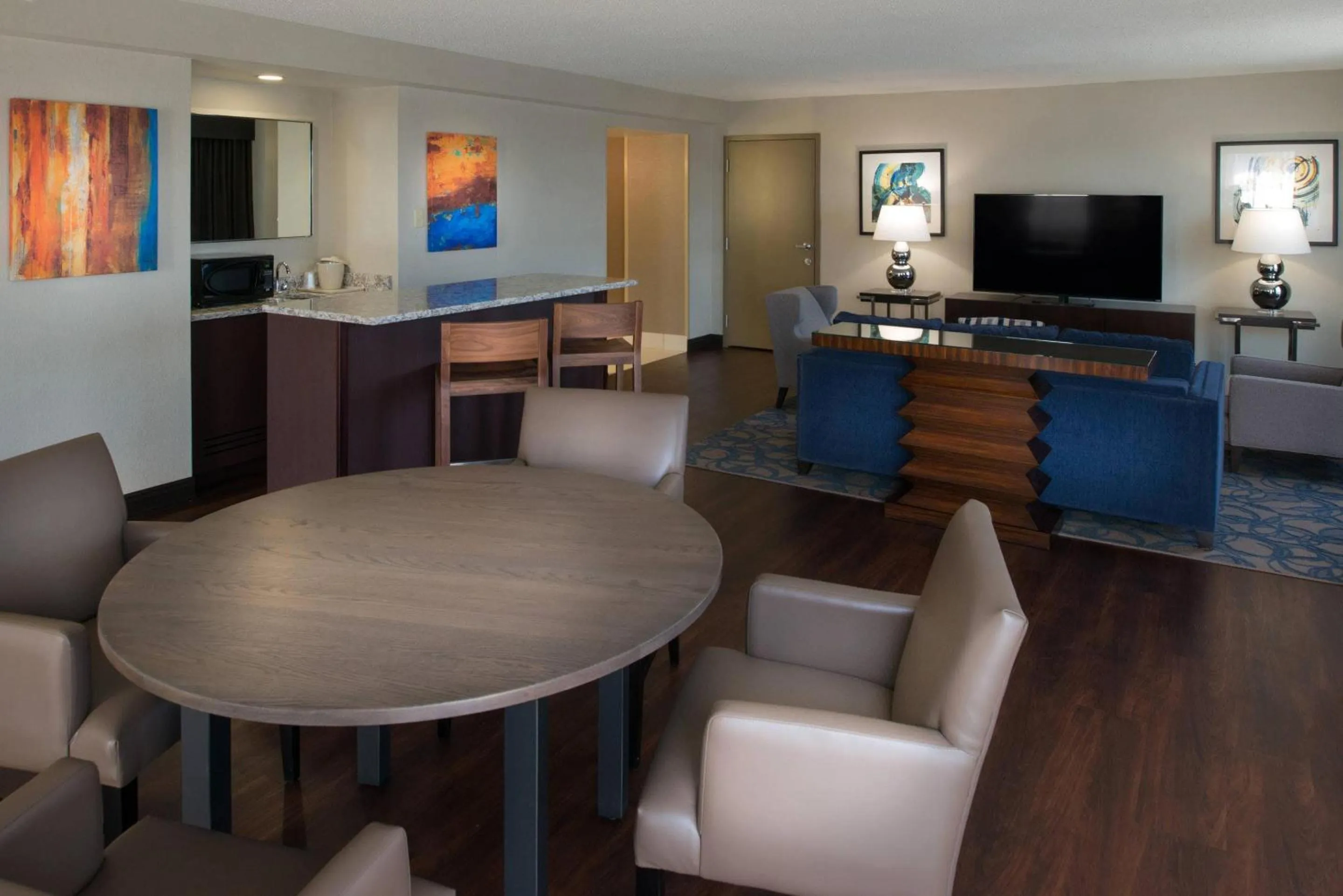 Bedroom in Radisson Hotel St Louis Downtown Convention Center