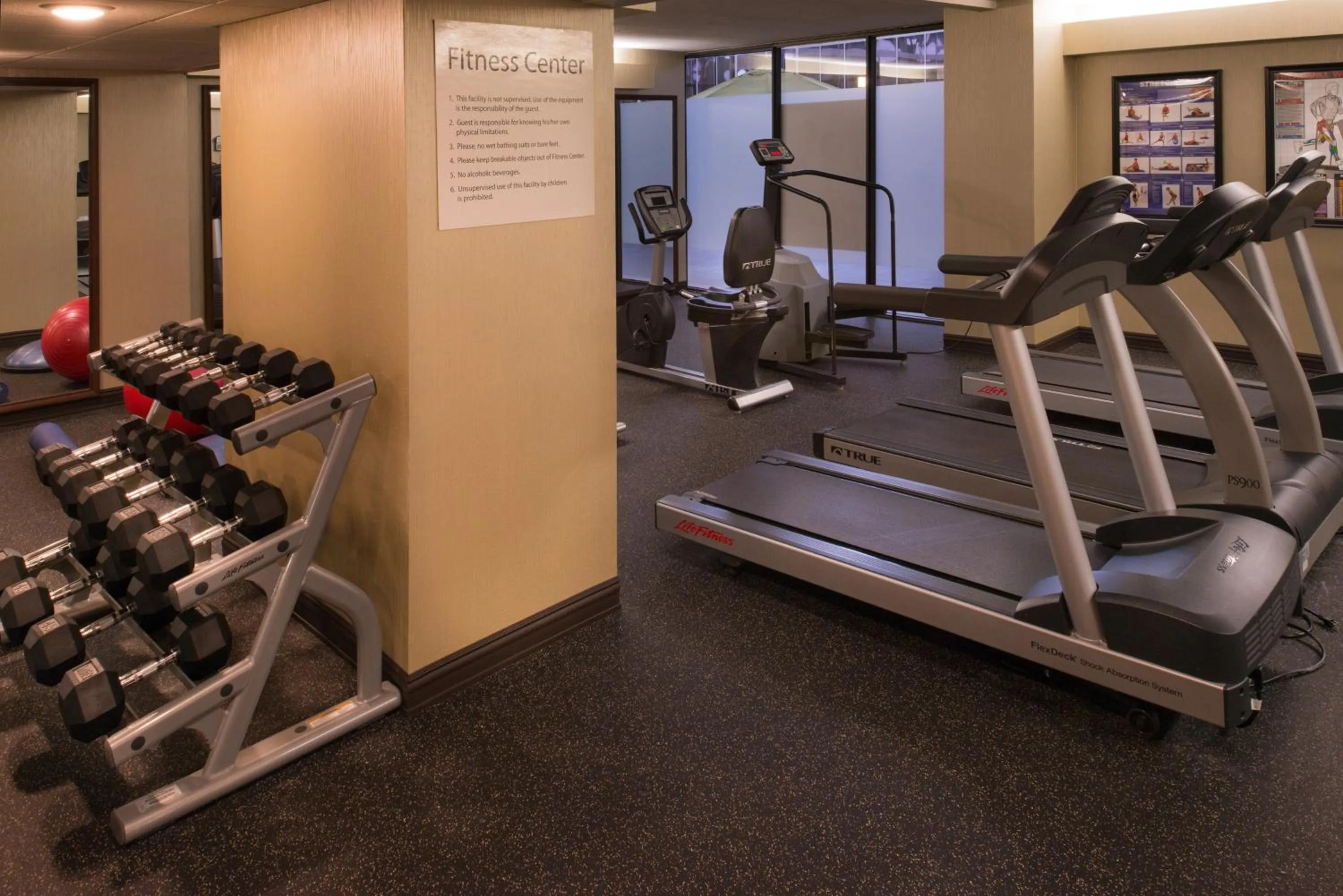 Fitness centre/facilities in Radisson Hotel St Louis Downtown Convention Center