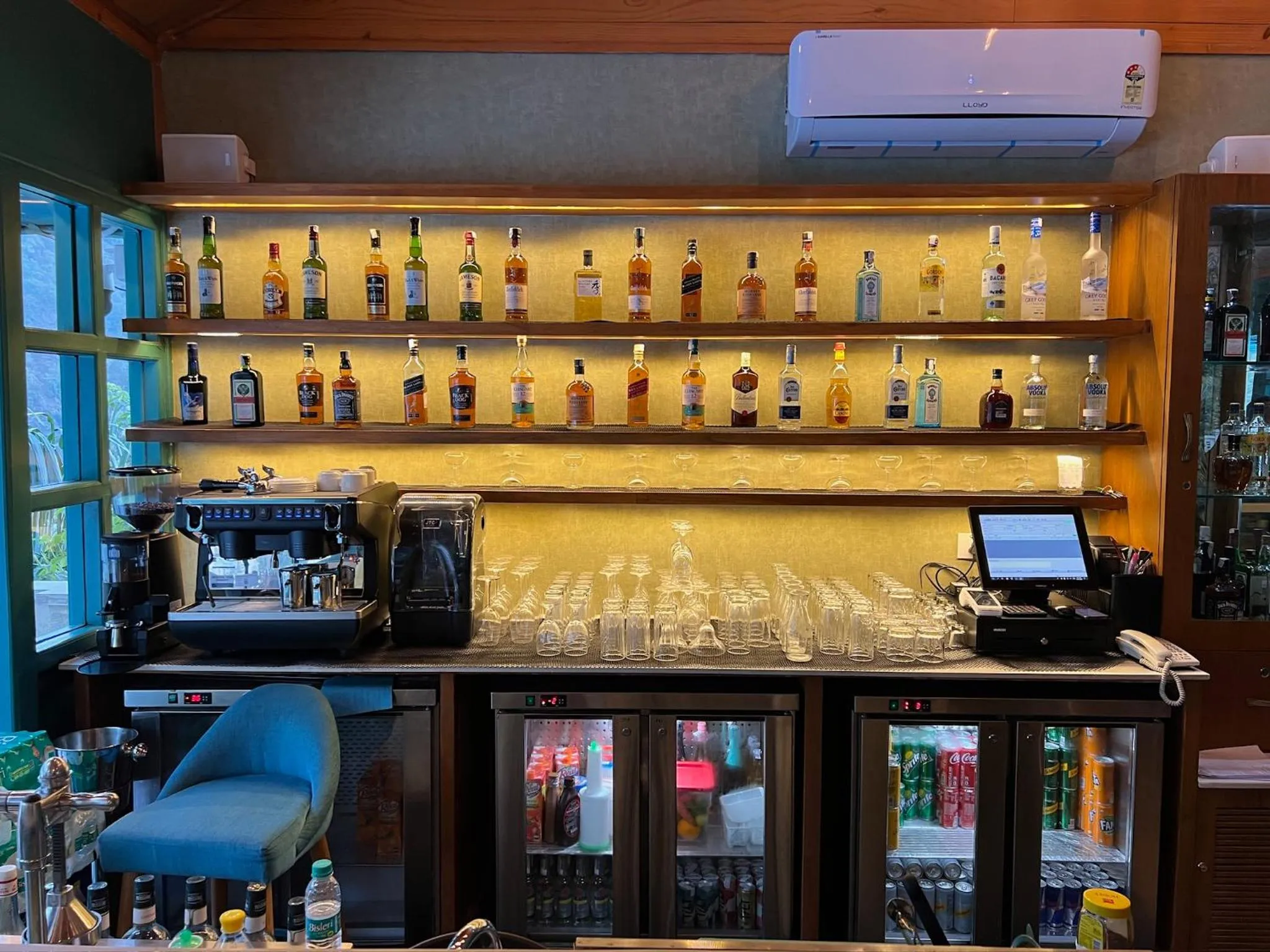 Lounge or bar in Raga on the Ganges, Rishikesh