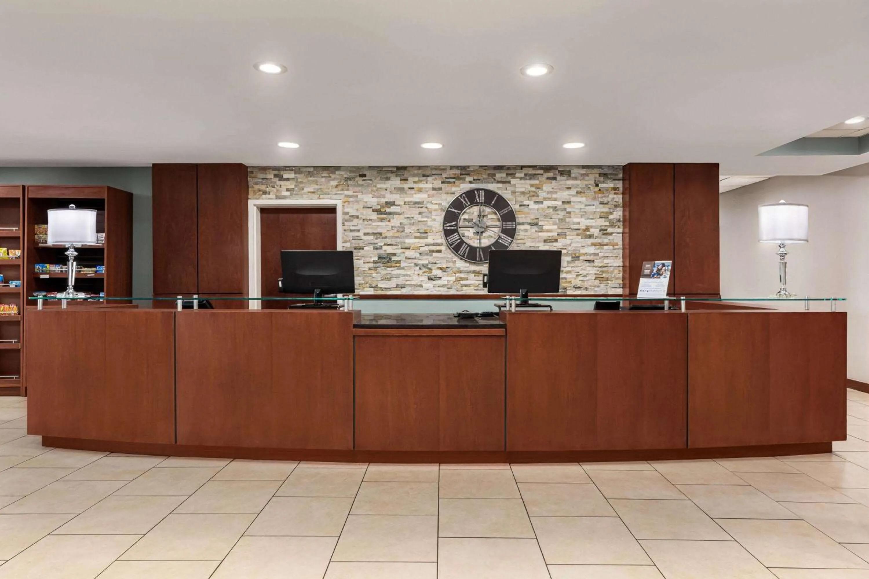 Lobby or reception in Wyndham Garden Duluth