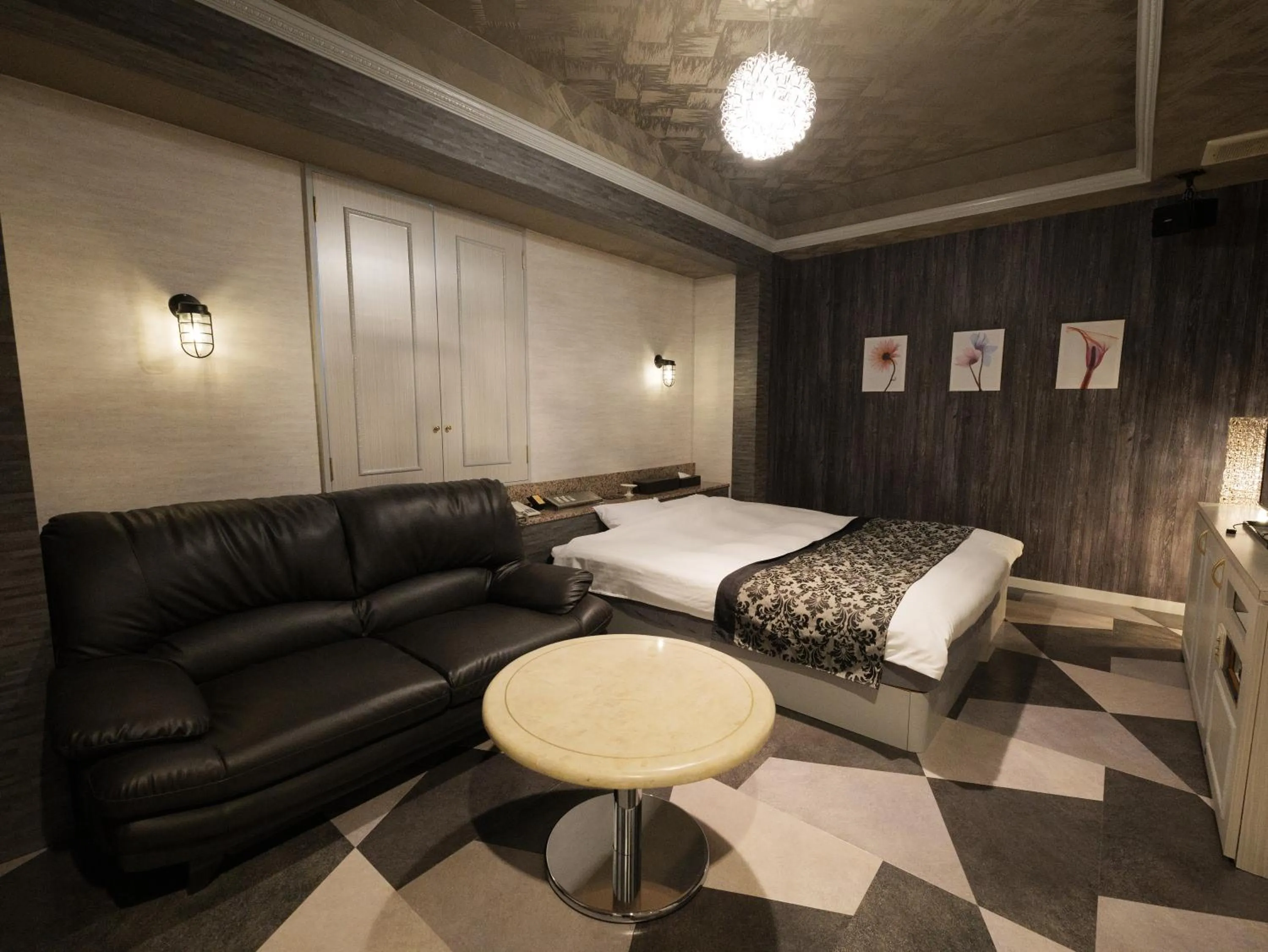 Bed in Fun3 -Adult Only-