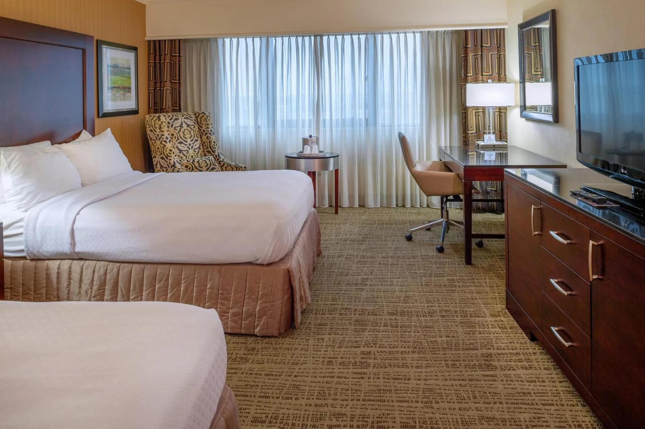 Photo of the whole room, Bed in Crowne Plaza Hotel St. Louis Airport by IHG