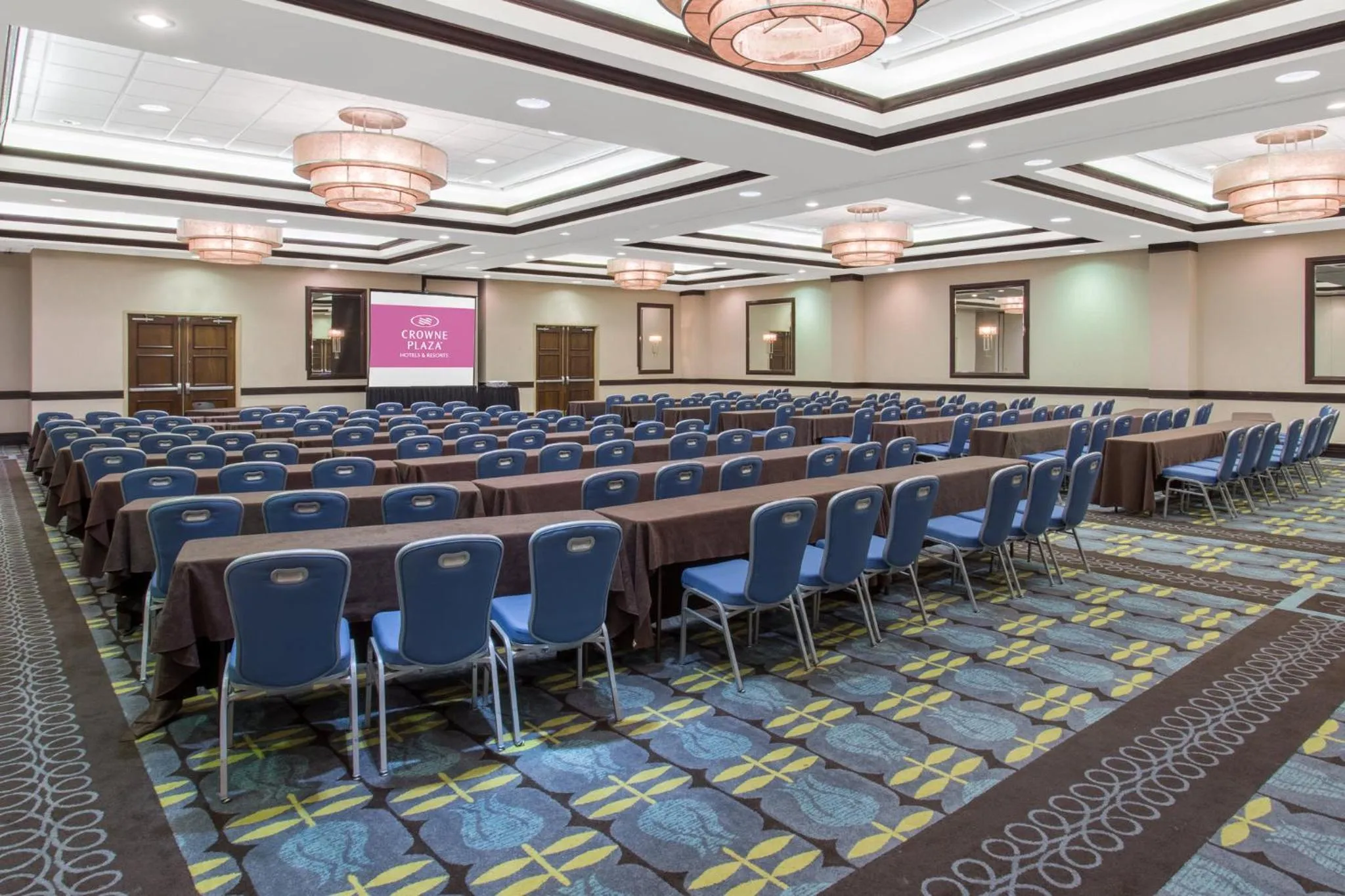 Meeting/conference room in Crowne Plaza Hotel St. Louis Airport by IHG