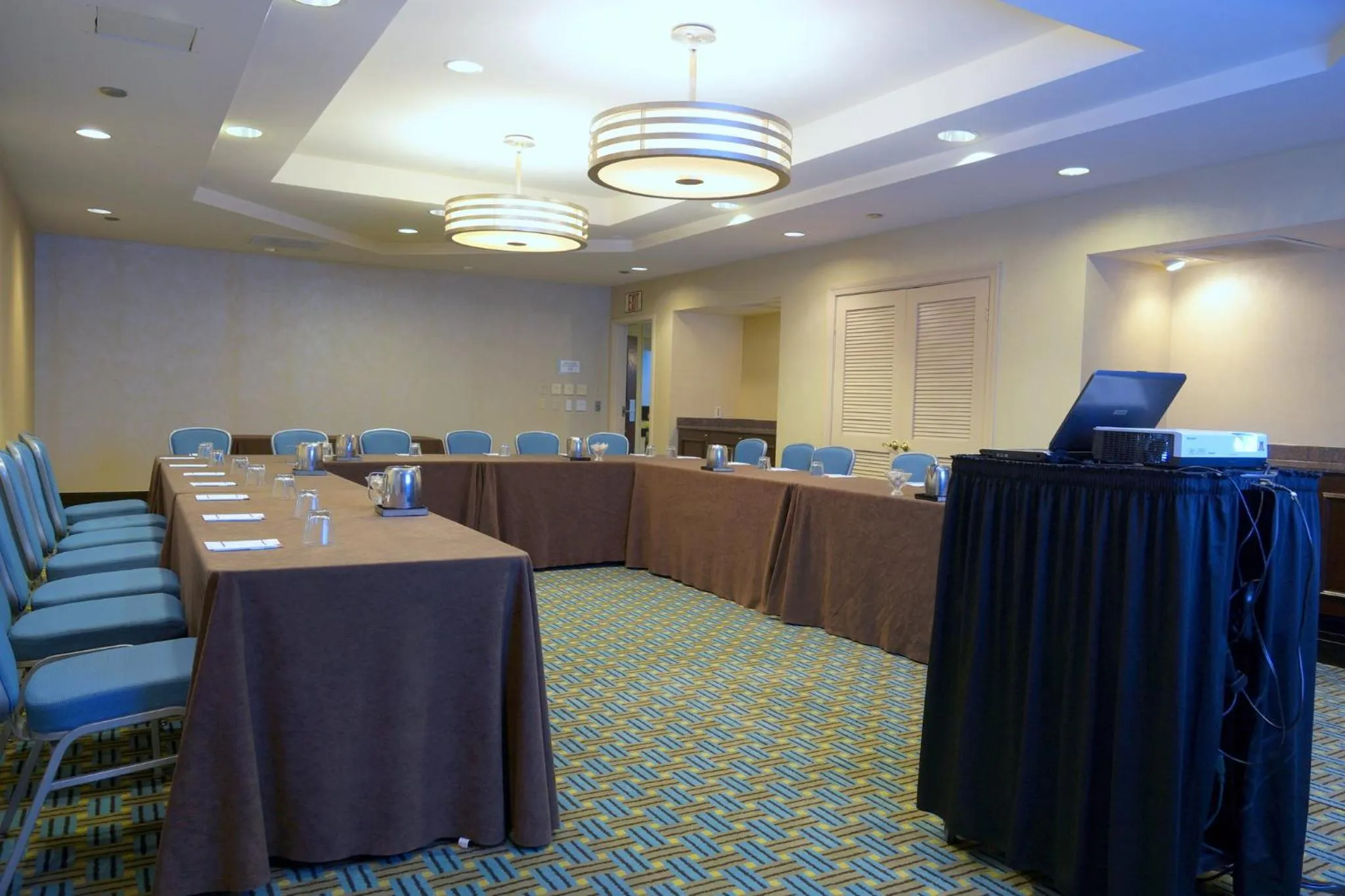 Meeting/conference room in Crowne Plaza Hotel St. Louis Airport by IHG