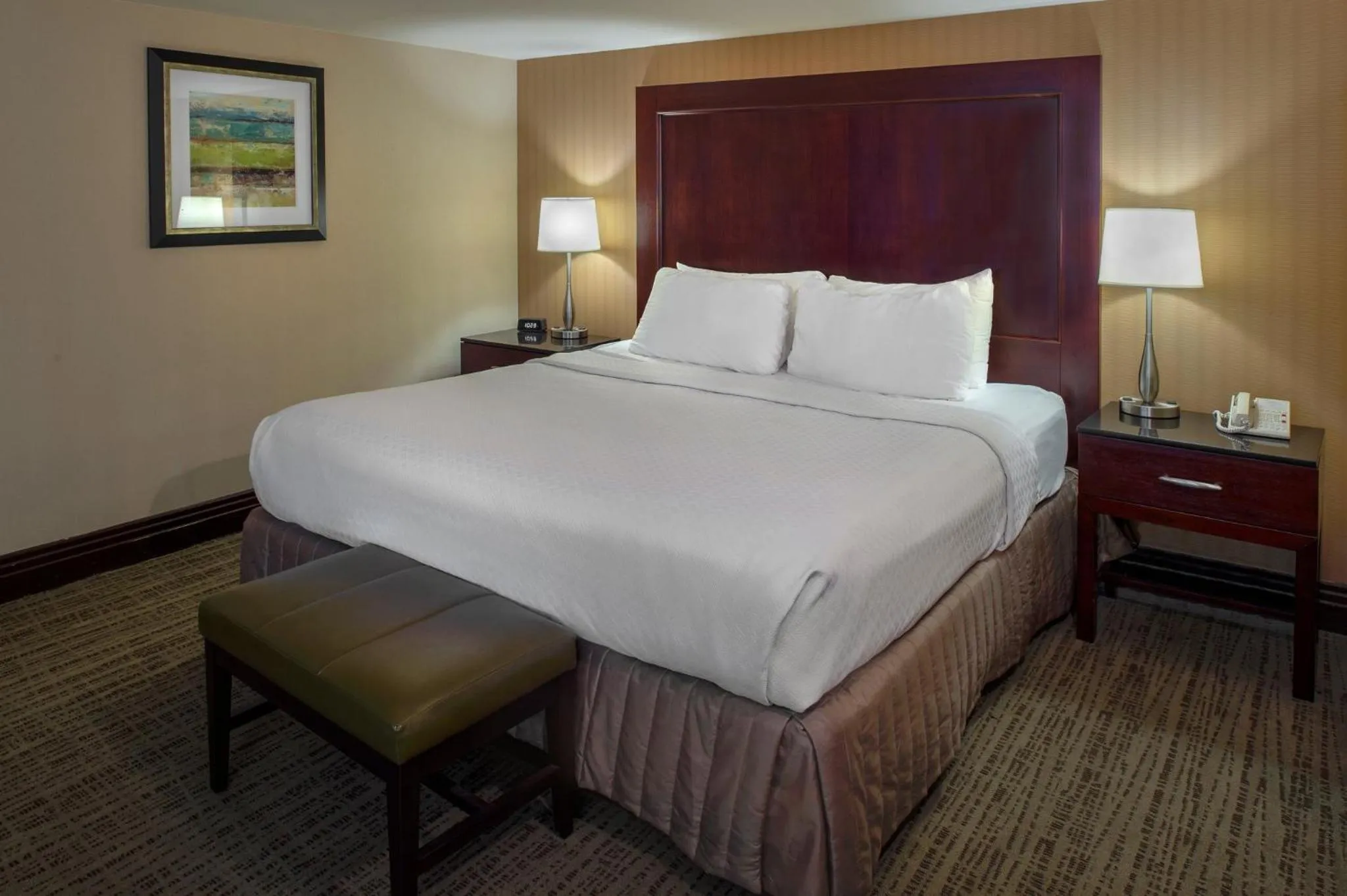 Photo of the whole room, Bed in Crowne Plaza Hotel St. Louis Airport by IHG