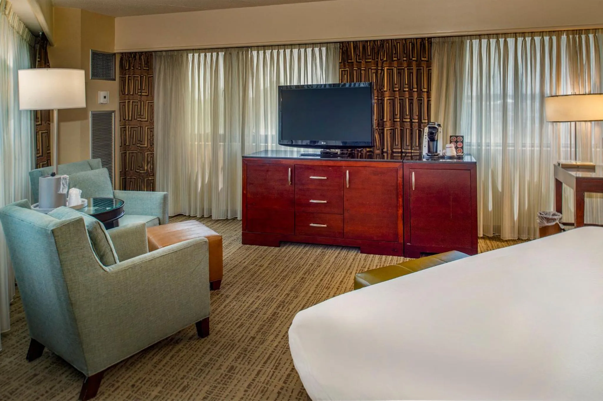 Photo of the whole room, Bed in Crowne Plaza Hotel St. Louis Airport by IHG