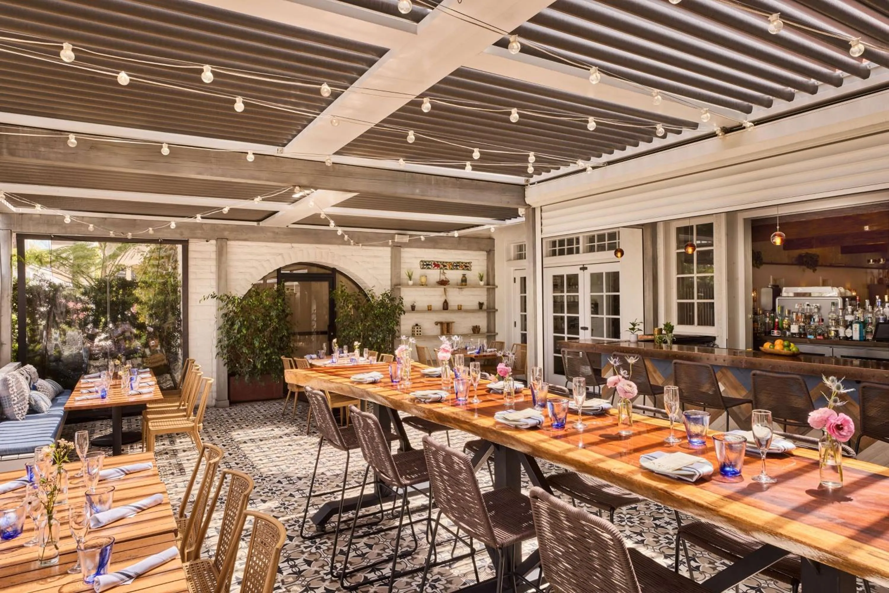 Restaurant/places to eat in The Leta Santa Barbara Goleta, Tapestry Collection by Hilton