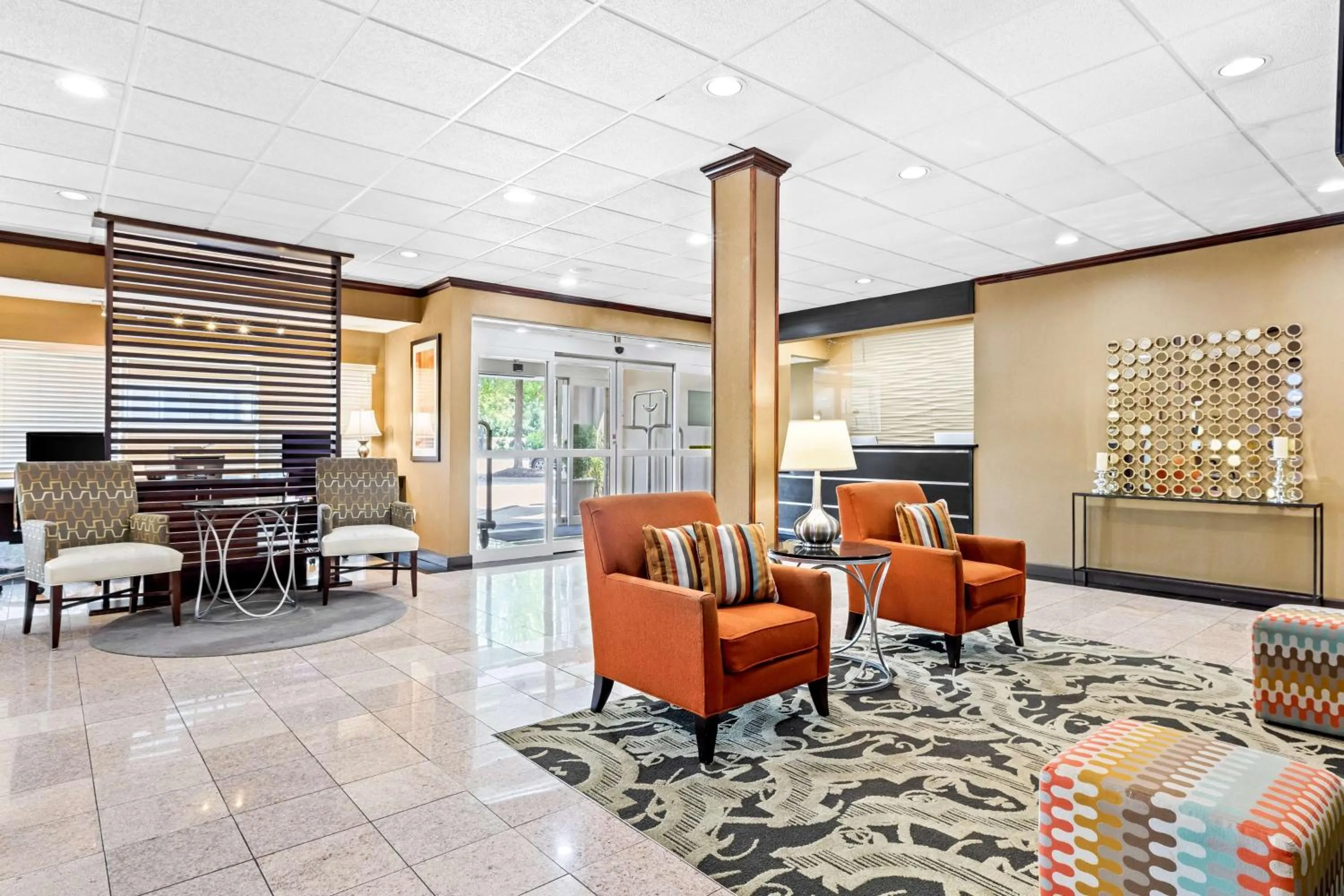 Lobby or reception in Best Western Gwinnett Center