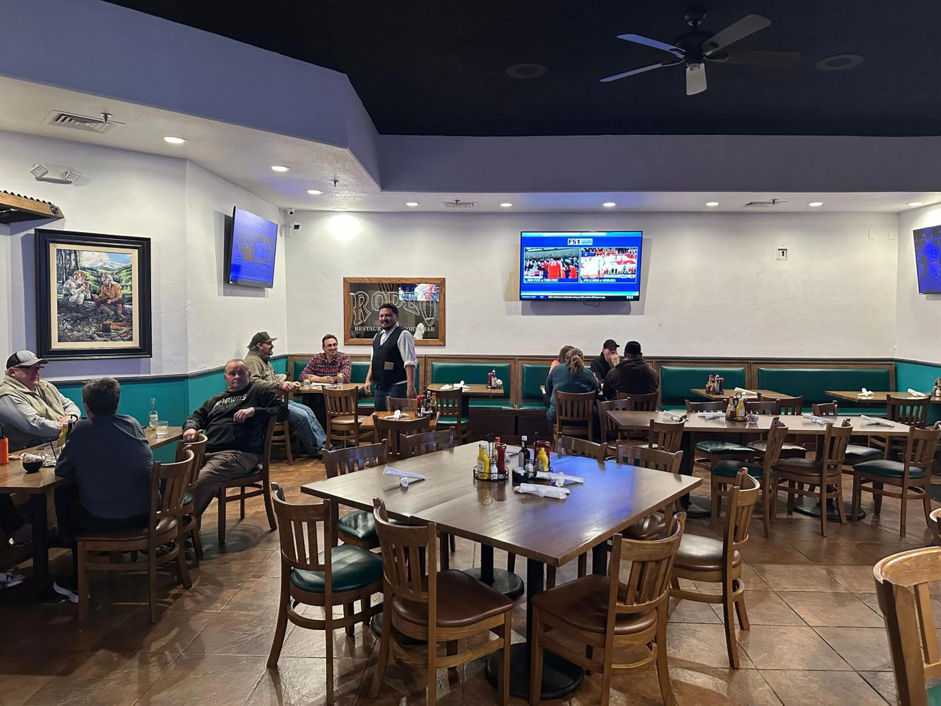 Restaurant/places to eat in Ramada by Wyndham Williams/Grand Canyon Area