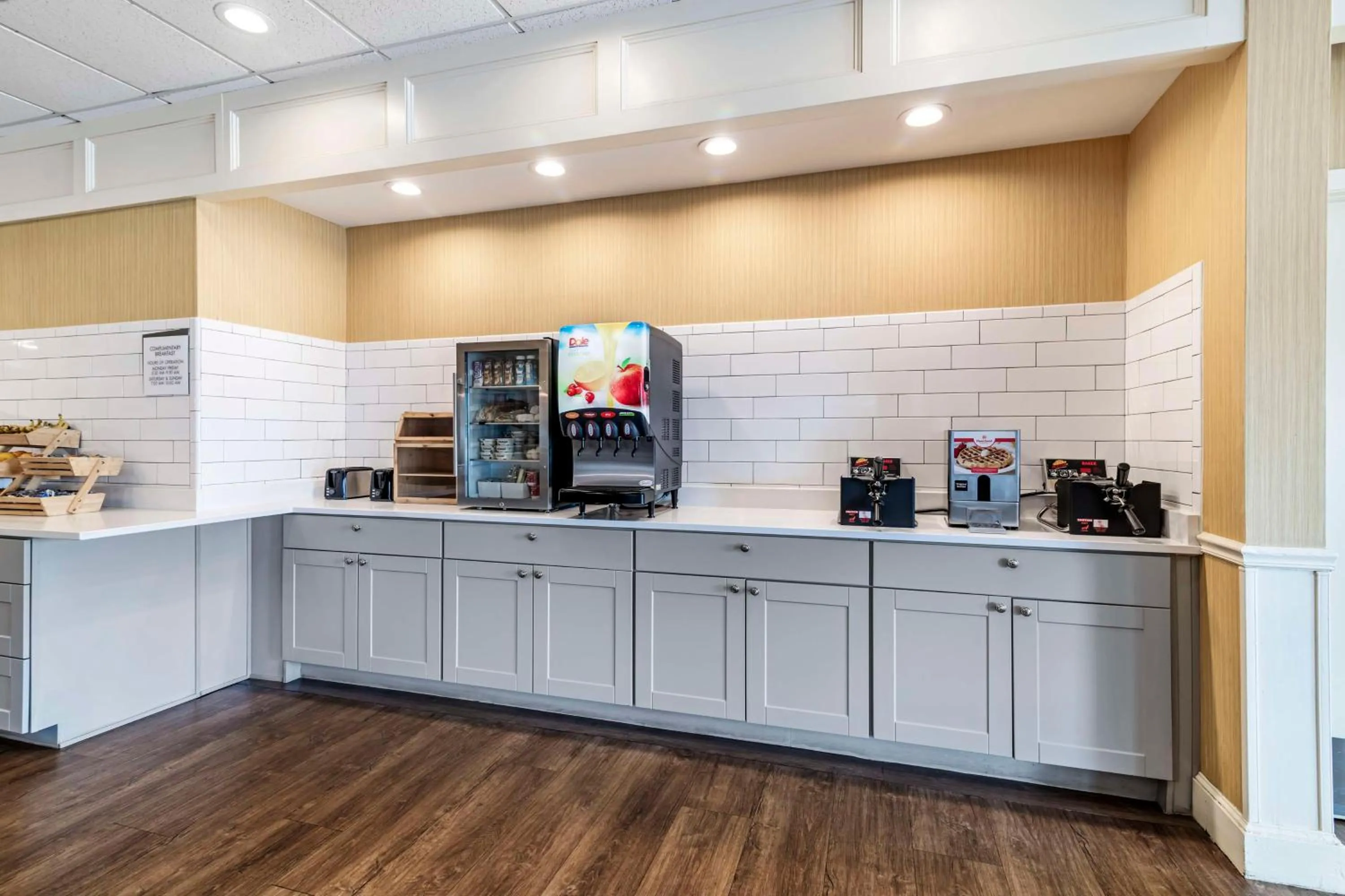 Breakfast in Best Western Springfield Hotel