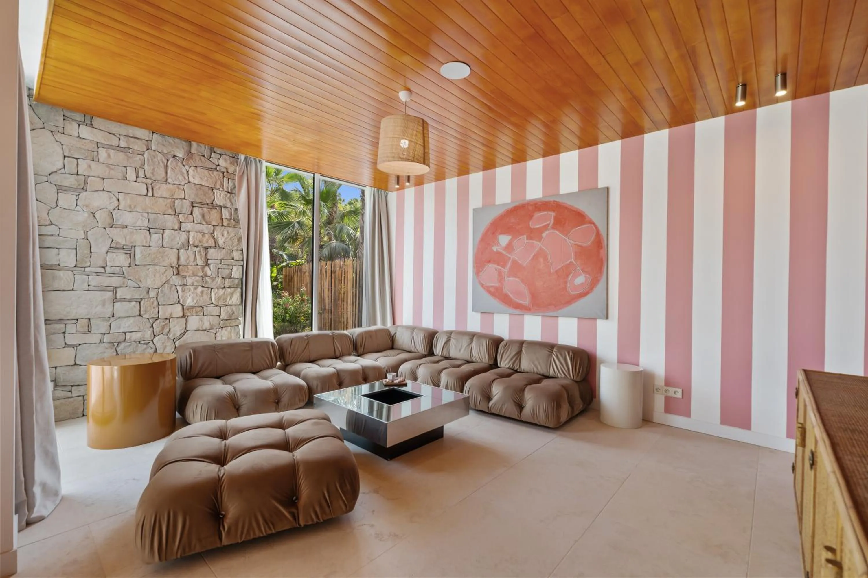 Living room in Hotel Casarose - Cannes Mandelieu