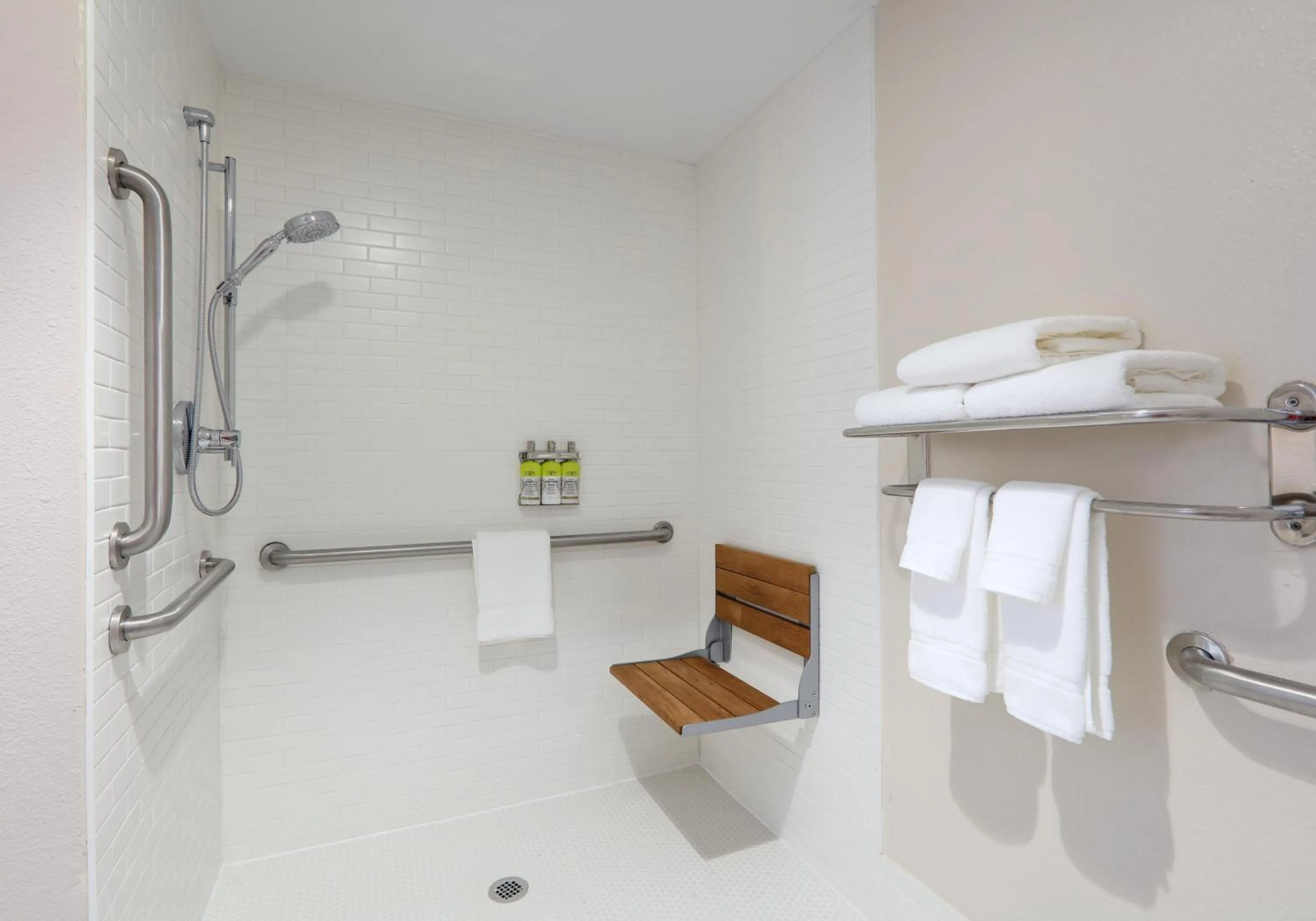 Bathroom in Holiday Inn Express & Suites - Austin - Round Rock by IHG