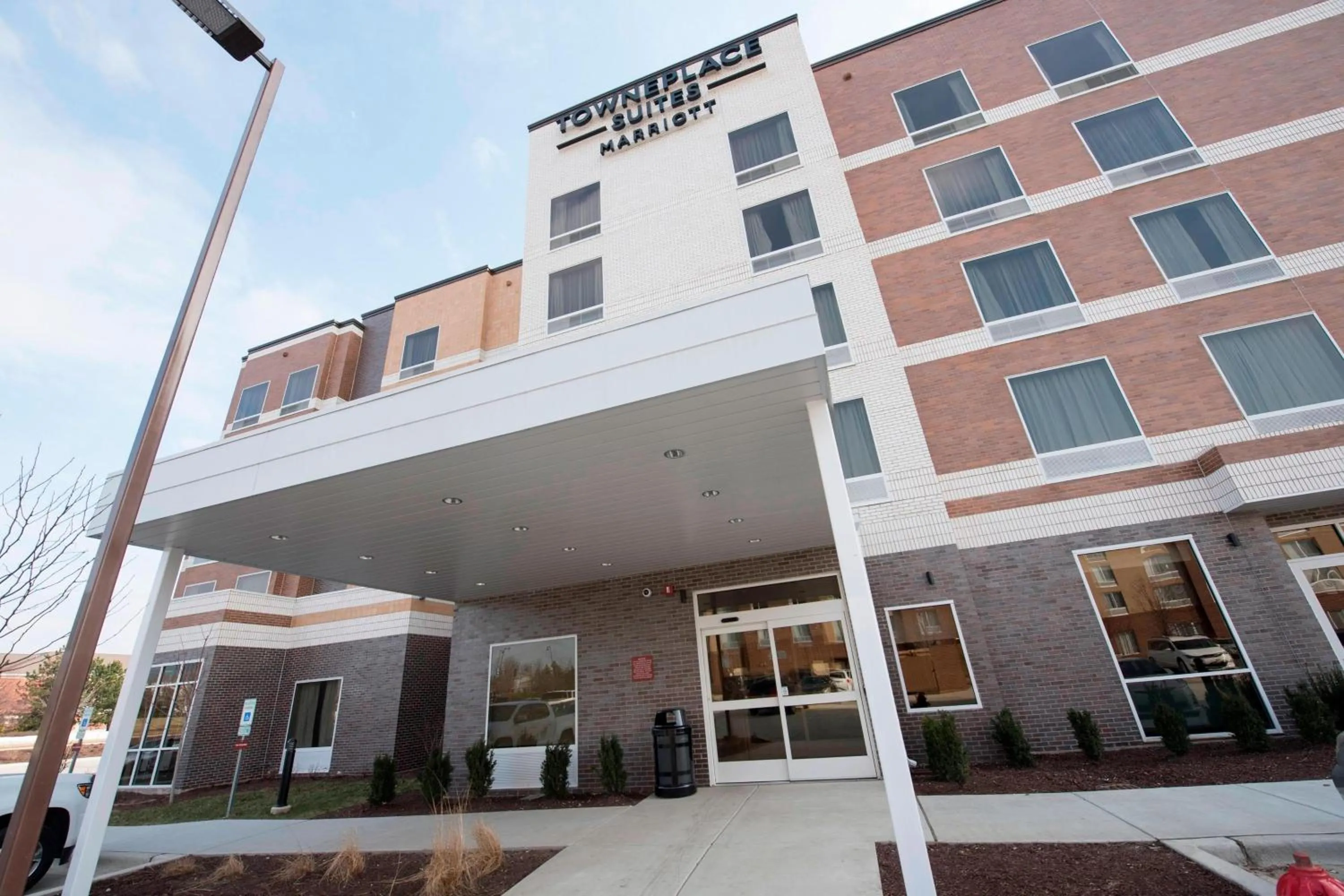 Property building in TownePlace Suites by Marriott Chicago Schaumburg