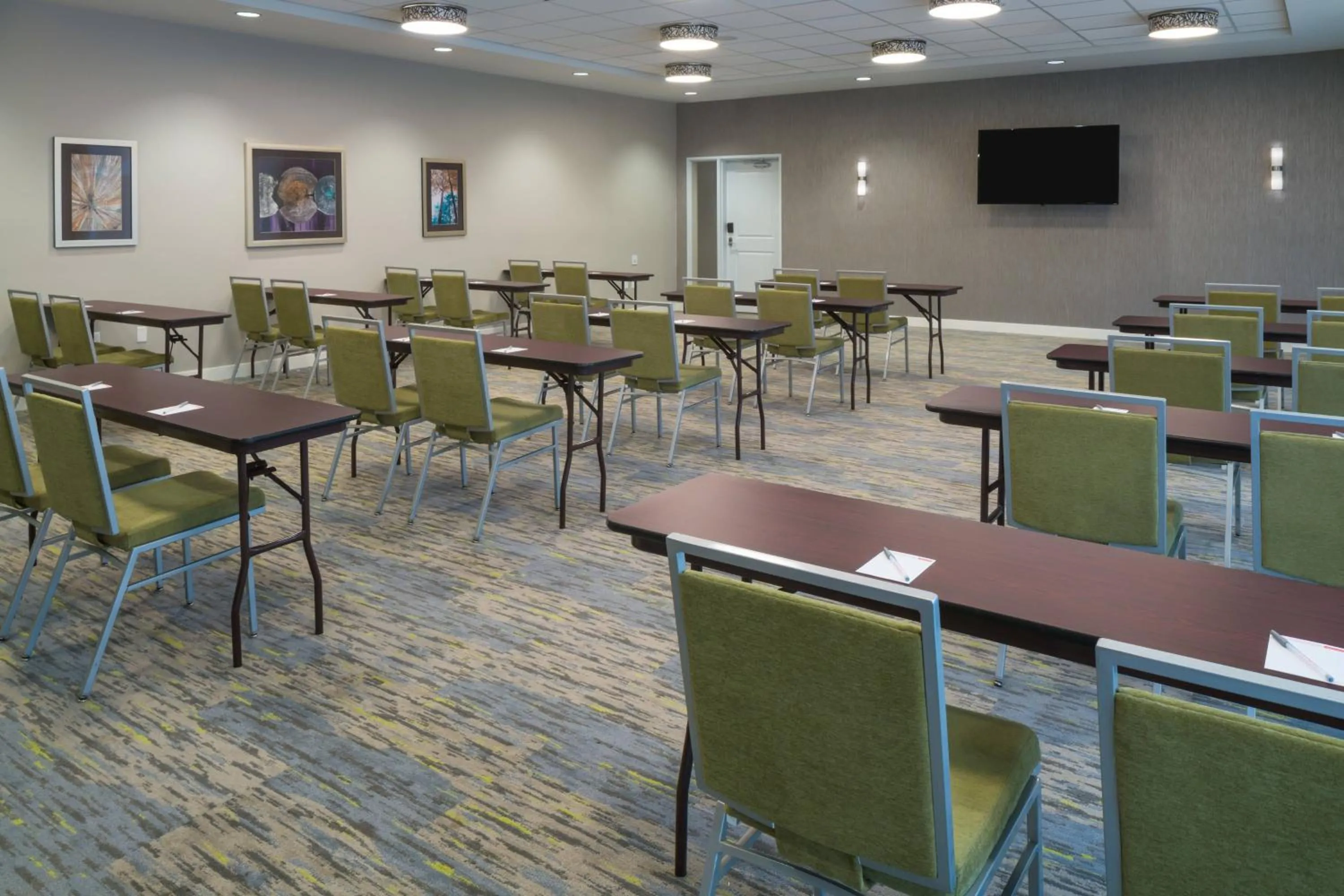 Meeting/conference room in TownePlace Suites by Marriott Chicago Schaumburg