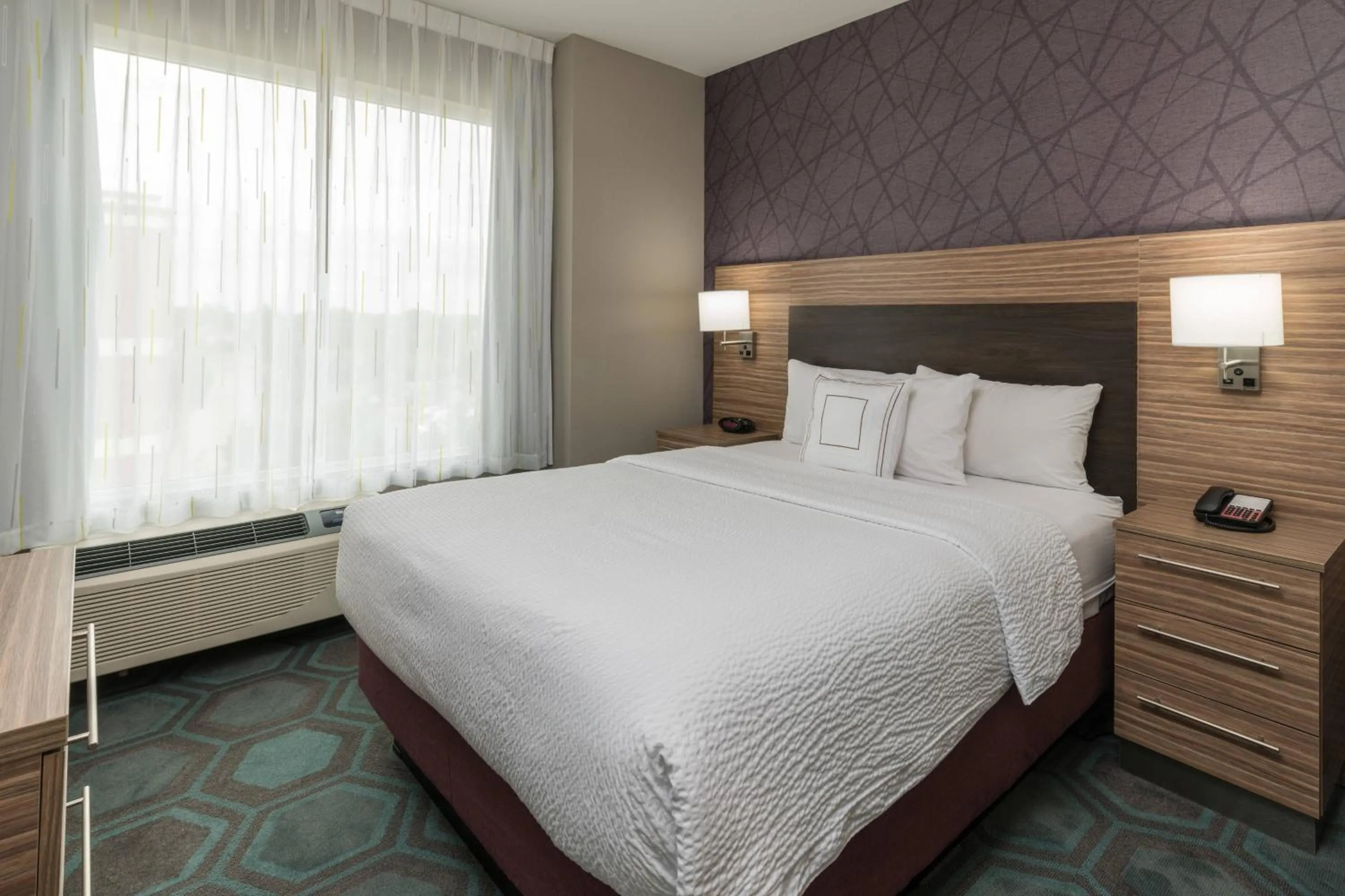 Bedroom, Bed in TownePlace Suites by Marriott Chicago Schaumburg