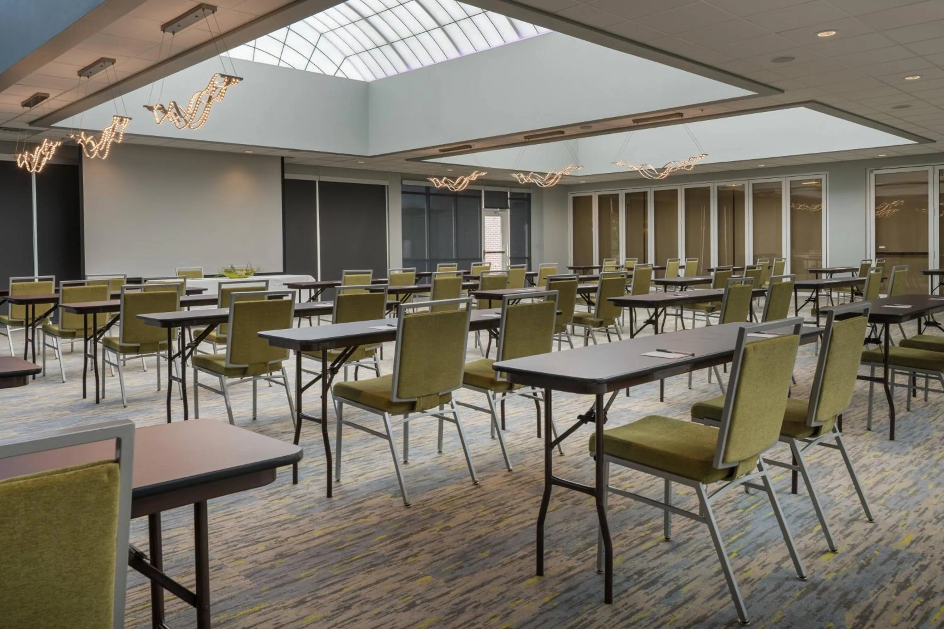 Entertainment in Fairfield Inn & Suites by Marriott Chicago Schaumburg