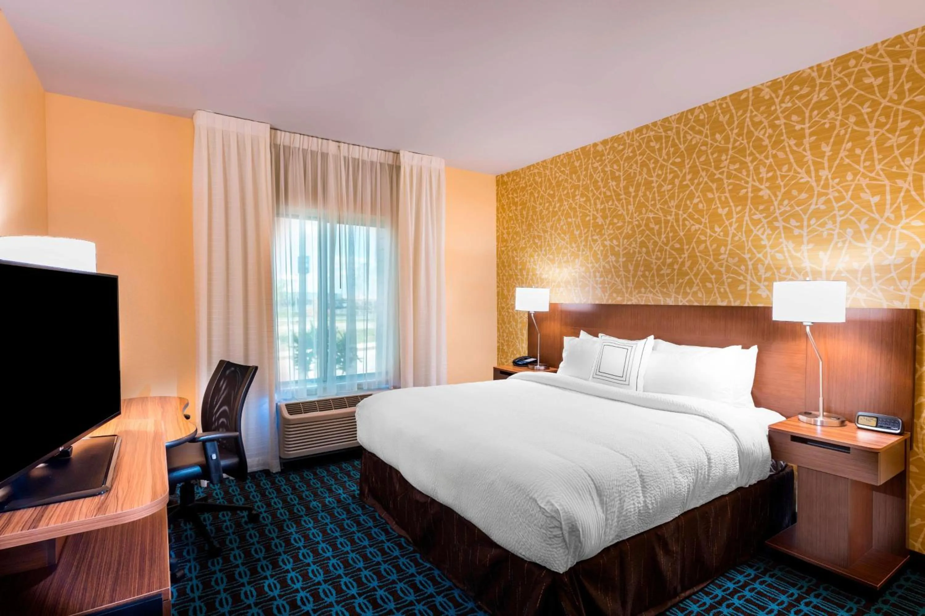 Bedroom, Bed in Fairfield Inn & Suites by Marriott Dallas Waxahachie