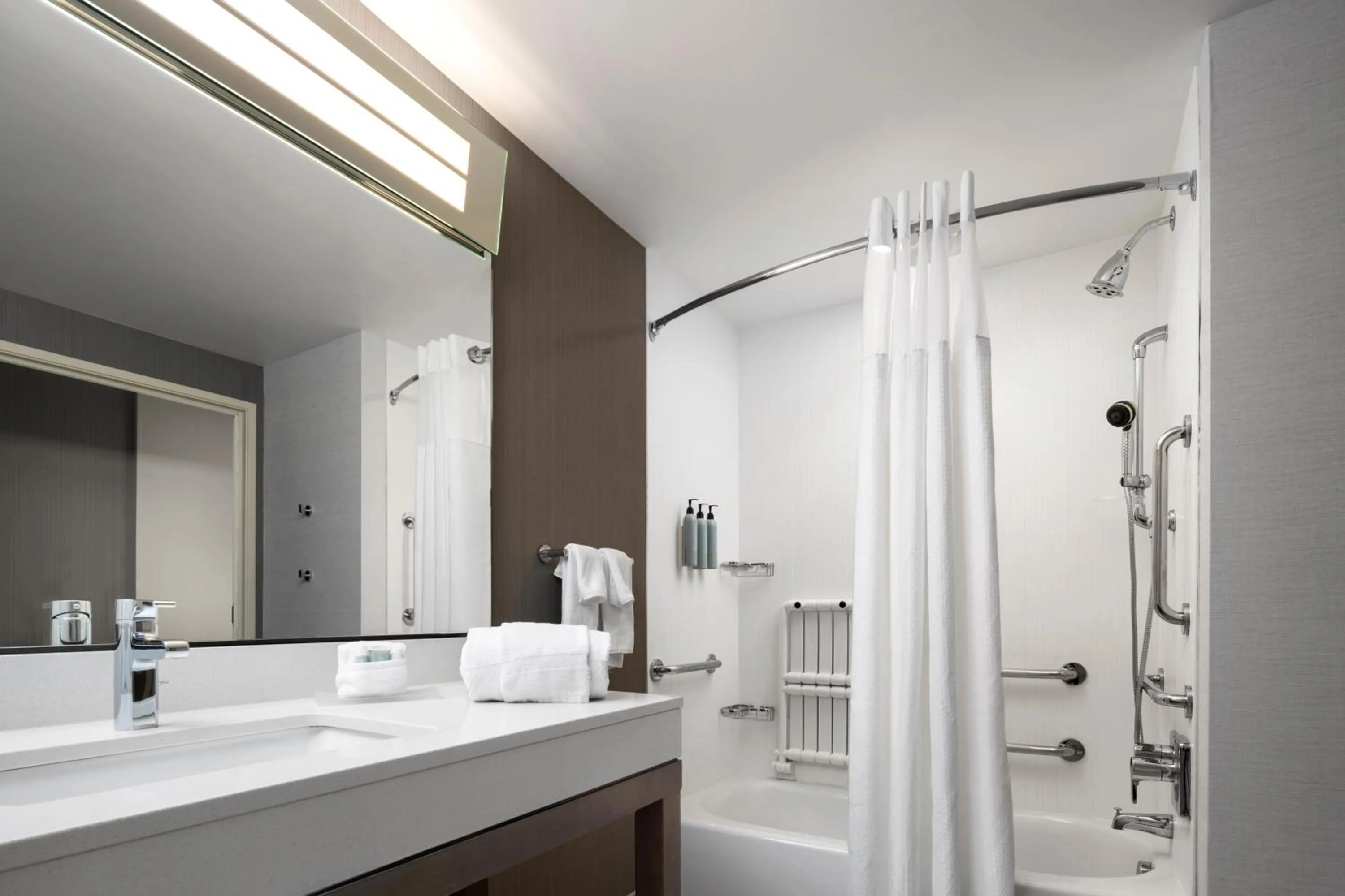 Shower in Courtyard by Marriott Denver North/Westminster