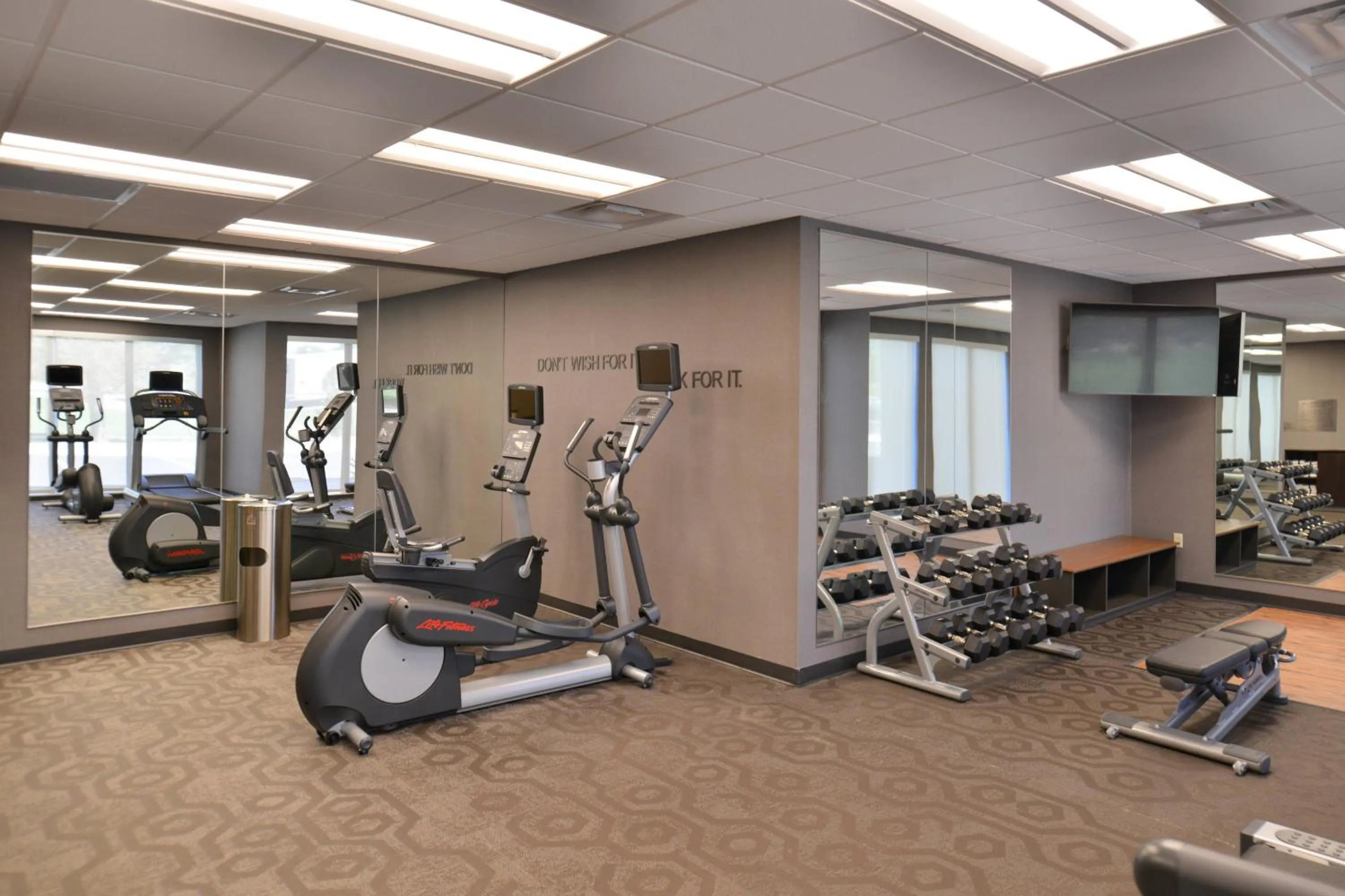 Fitness centre/facilities in Fairfield Inn & Suites Farmington