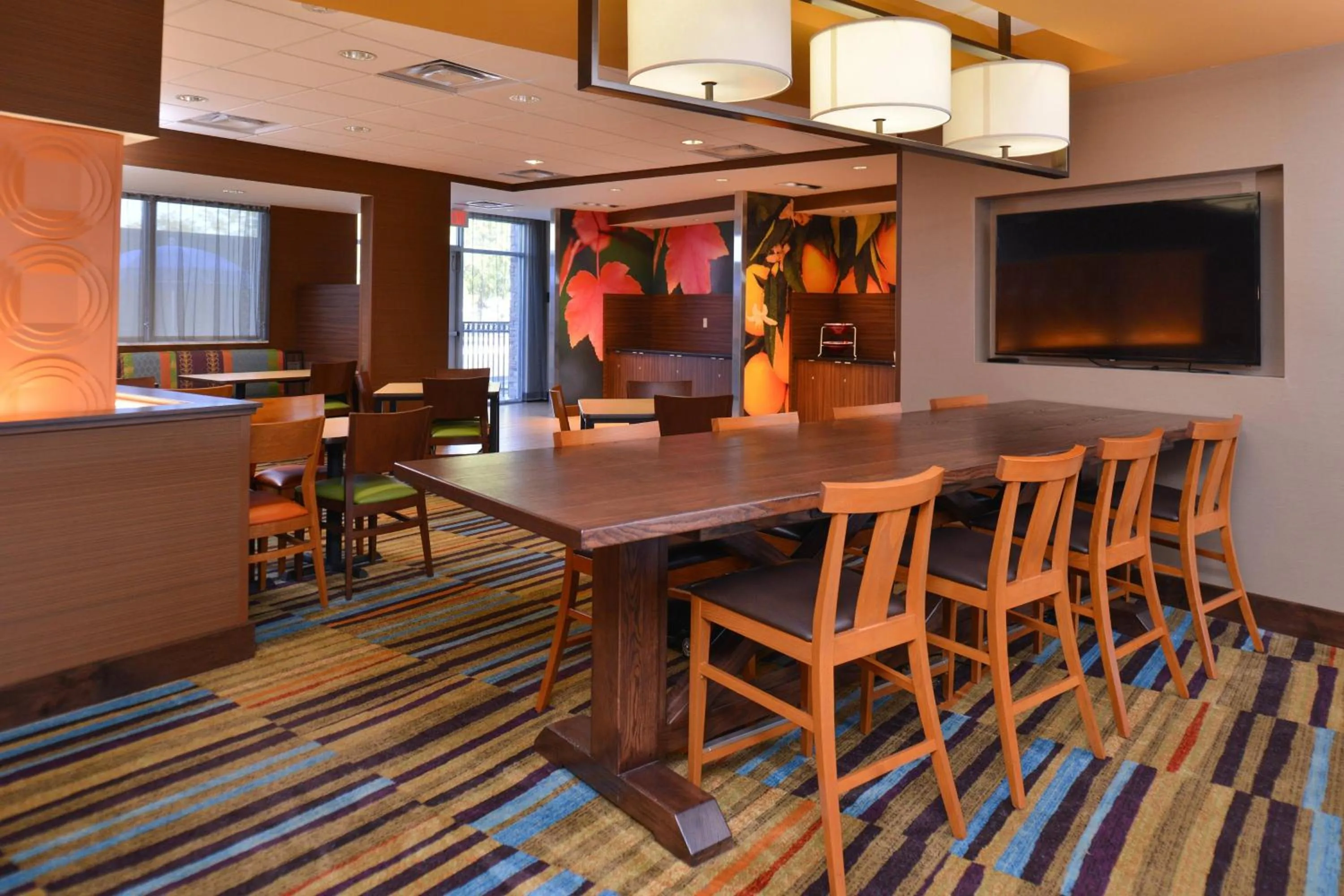 Restaurant/places to eat in Fairfield Inn & Suites Farmington