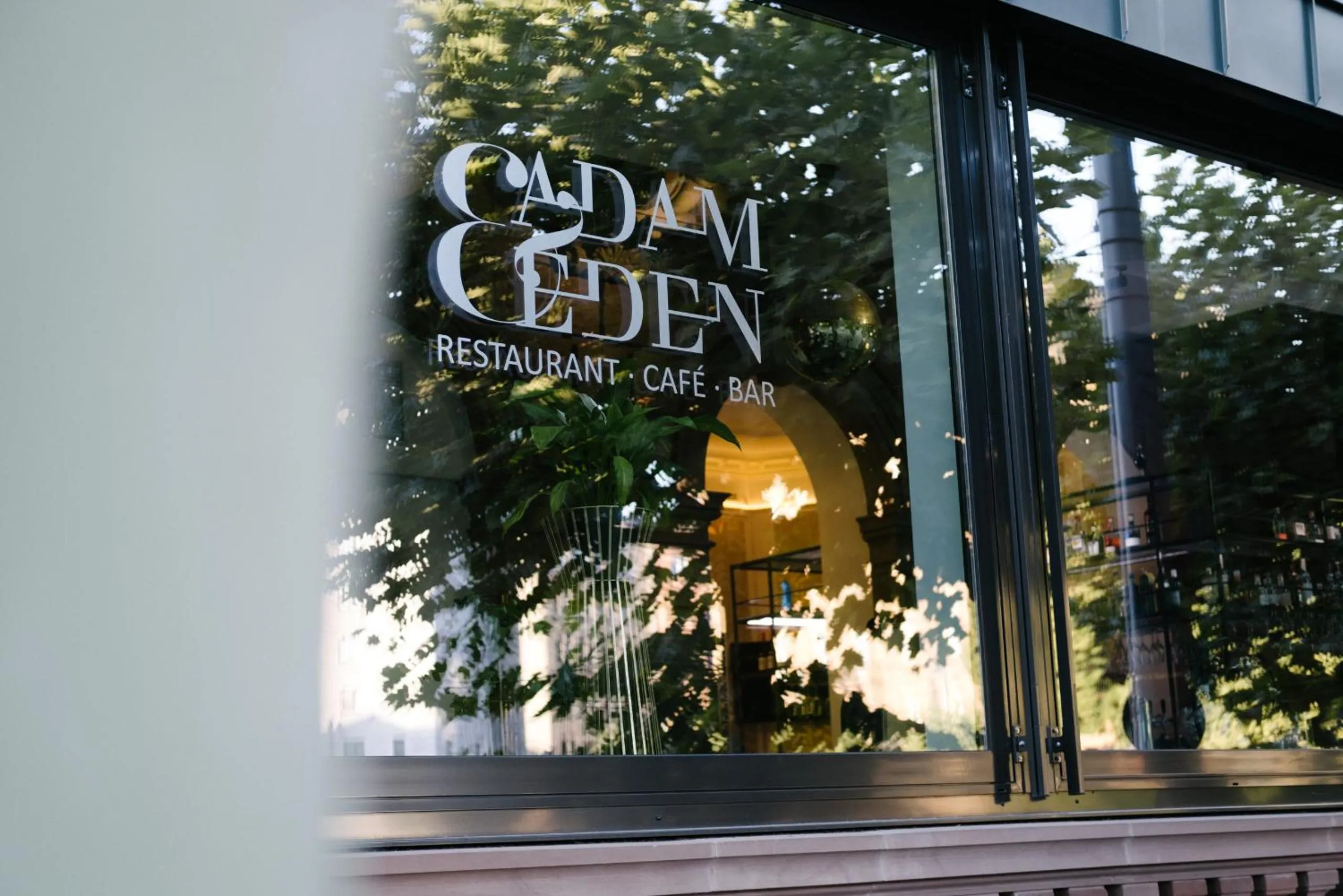 Restaurant/places to eat in AC Hotel by Marriott Mainz