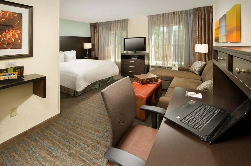 Bed in Staybridge Suites Glenview by IHG