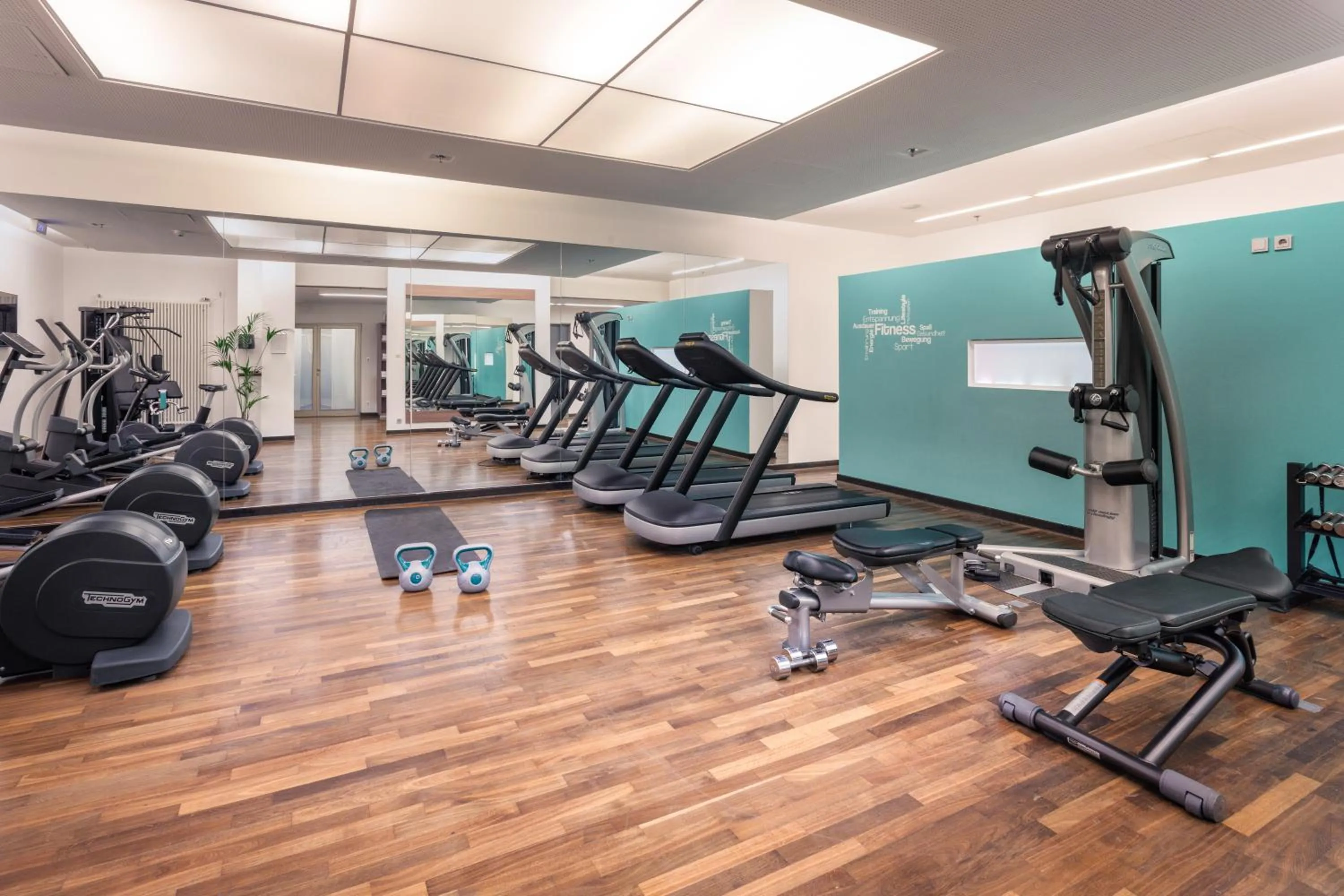 Fitness centre/facilities in Meliá Düsseldorf