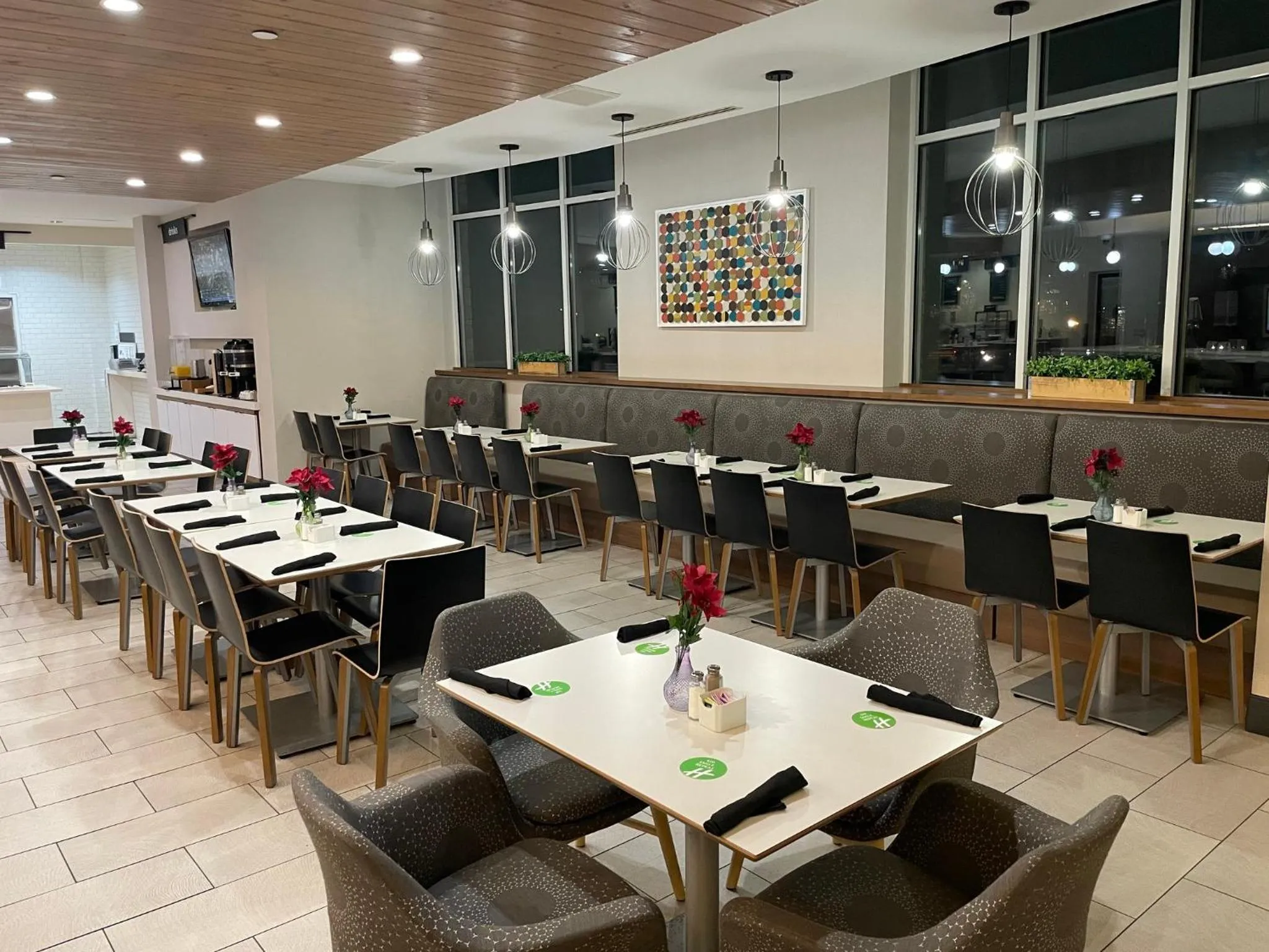 Restaurant/places to eat in Holiday Inn Atlanta-Gas South Arena Area by IHG