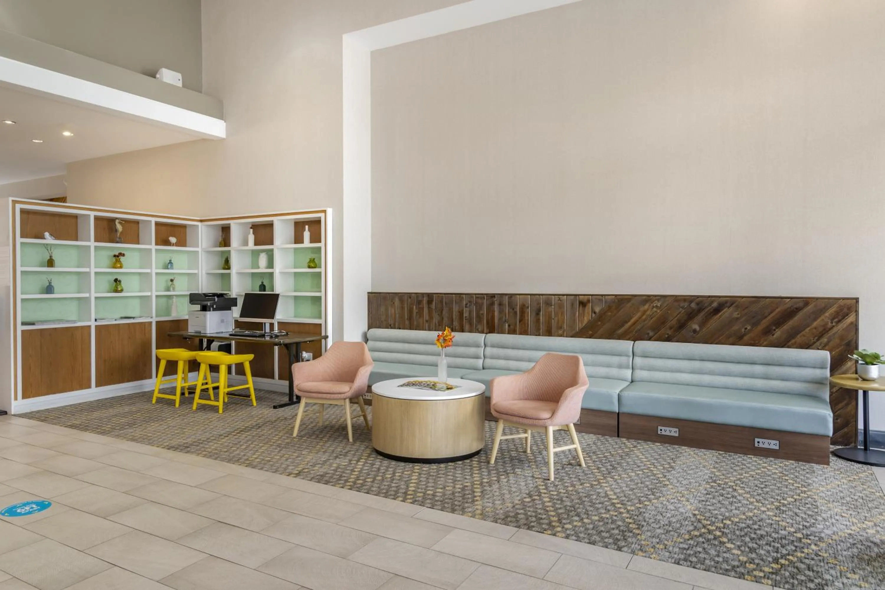 Property building in Holiday Inn Atlanta-Gas South Arena Area by IHG