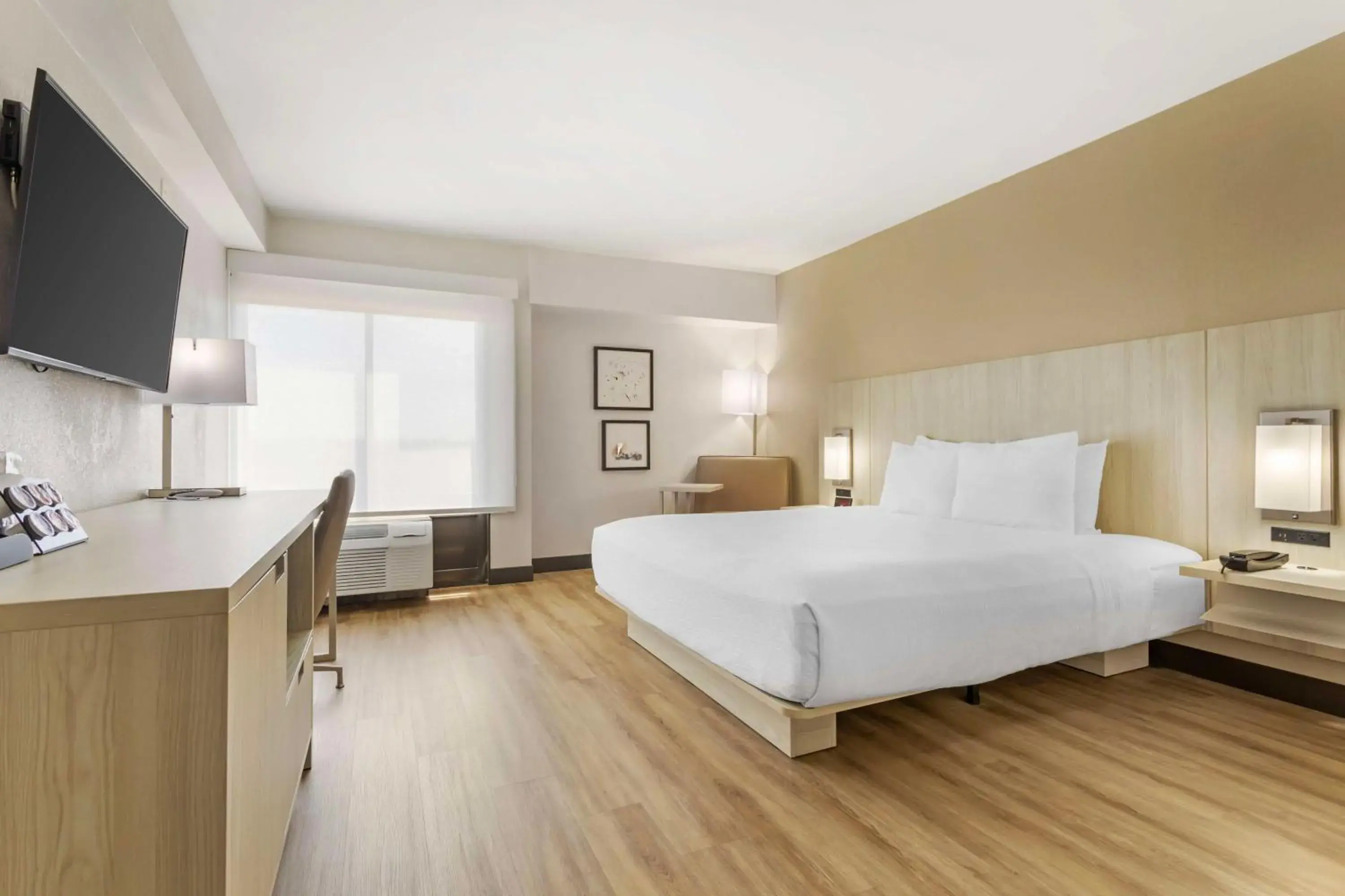 King Room - Disability Access in Best Western Plus Sugar Land-Stafford King Room - Disability Access in Best Western Plus Sugar Land-Stafford