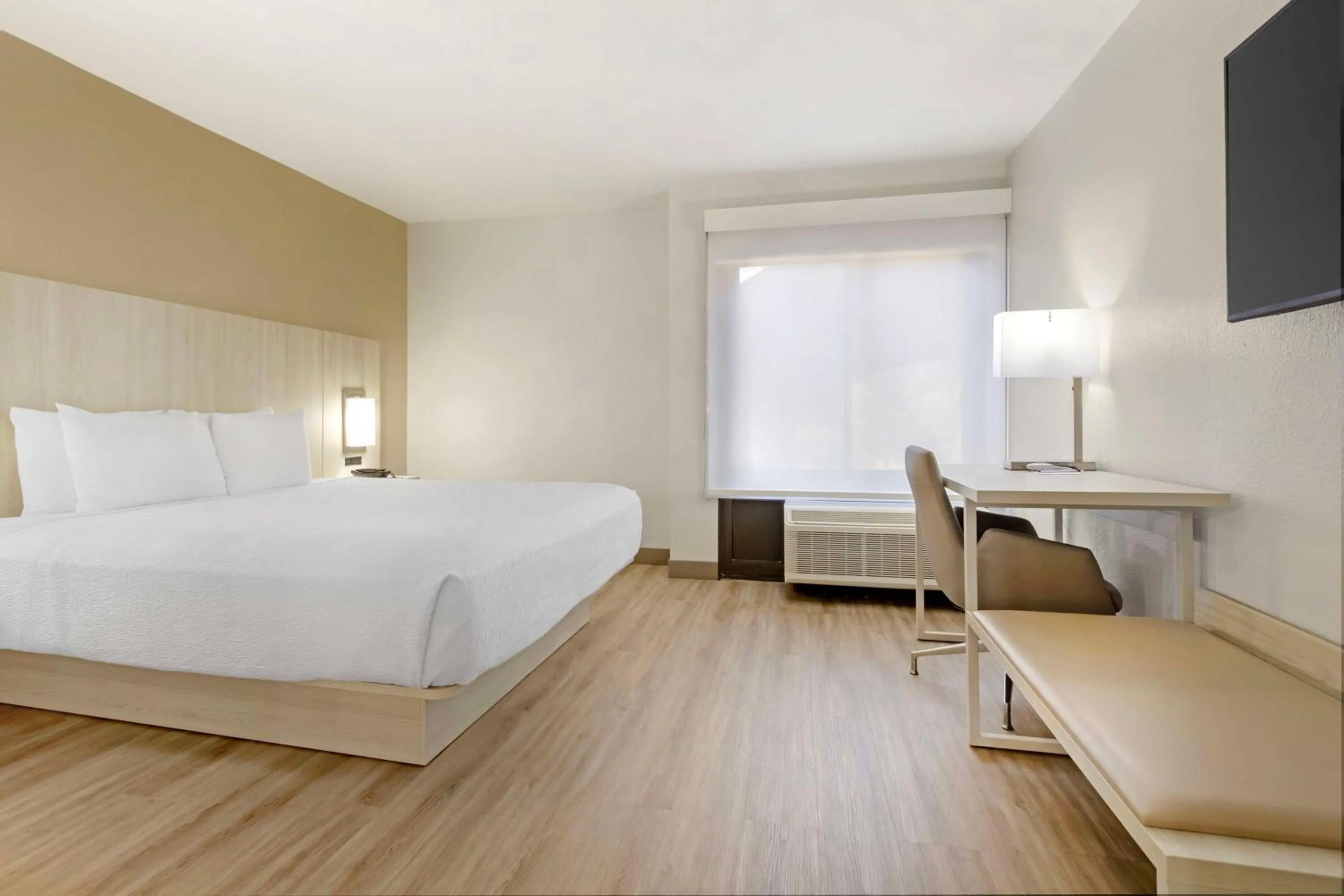 Bedroom, Bed in Best Western Plus Sugar Land-Stafford