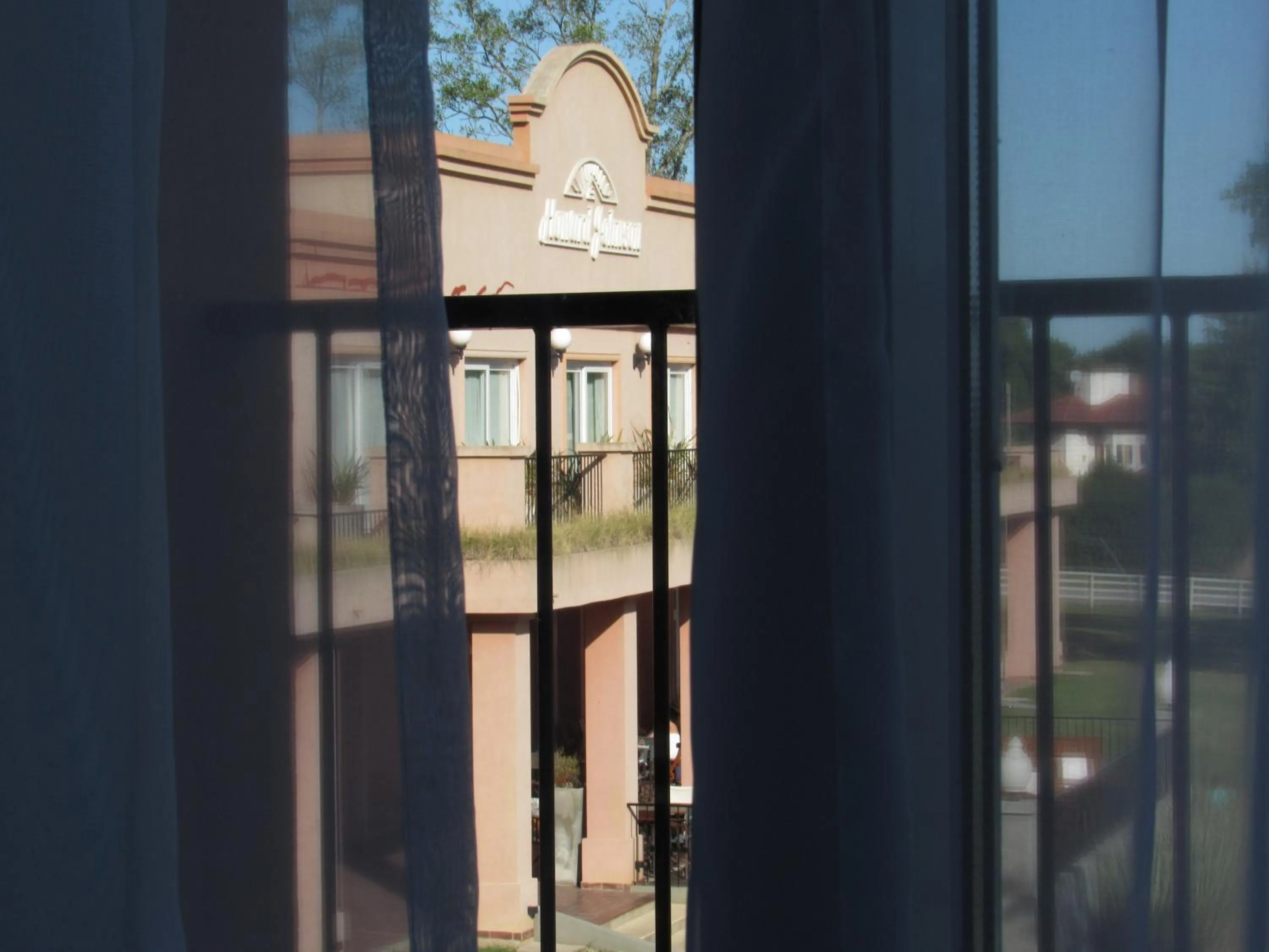 Pool view in Howard Johnson Chascomus