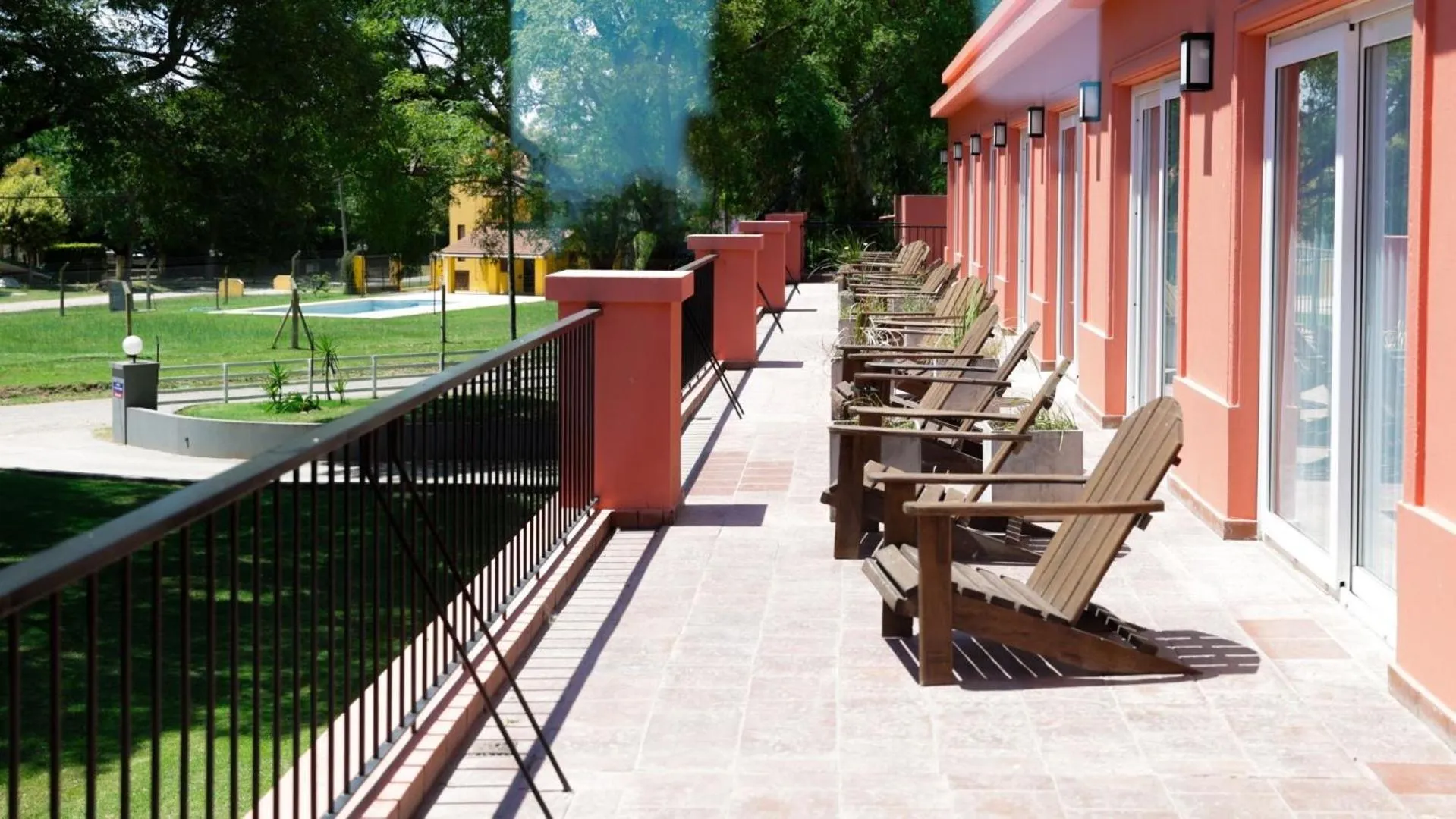 Garden in Howard Johnson Chascomus