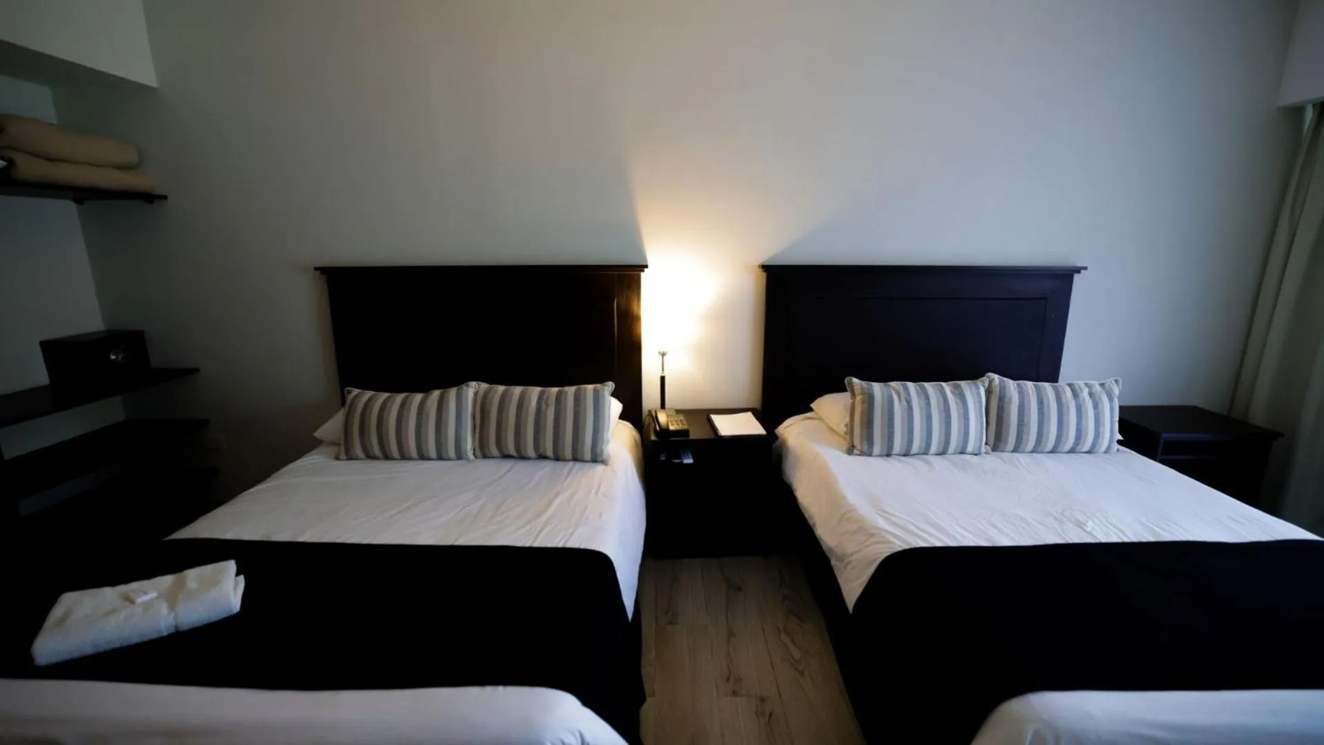 Bed in Howard Johnson Chascomus