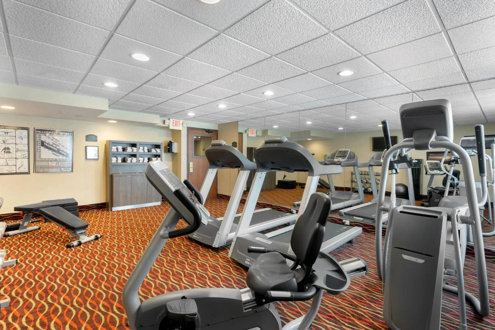 Fitness centre/facilities in Holiday Inn Express Chicago-Downers Grove by IHG